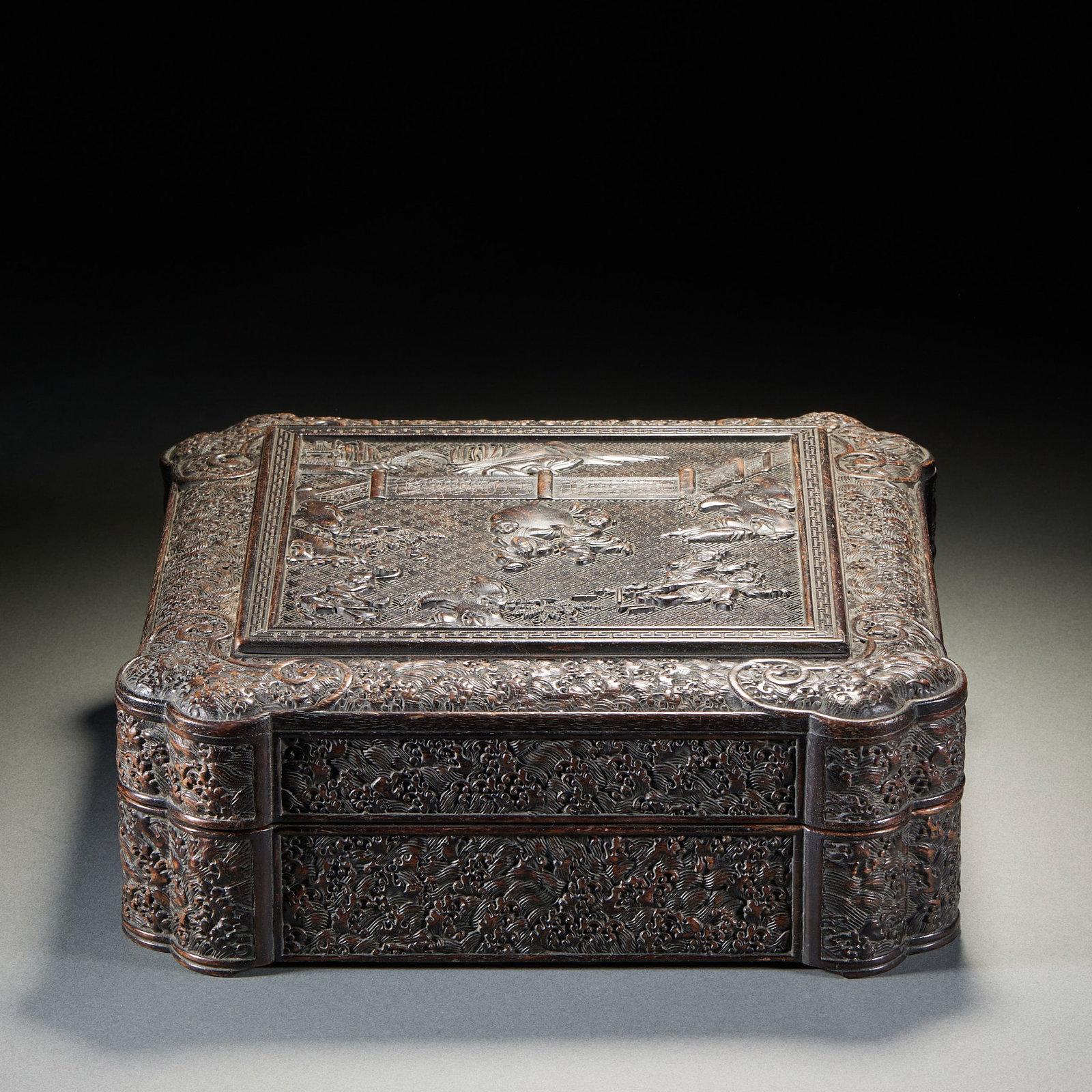 Red Sandalwood Children-at-Play Lidded Box: Red Sandalwood Children Play Box, H9cm, L24cm, W23.5cm, 1487g