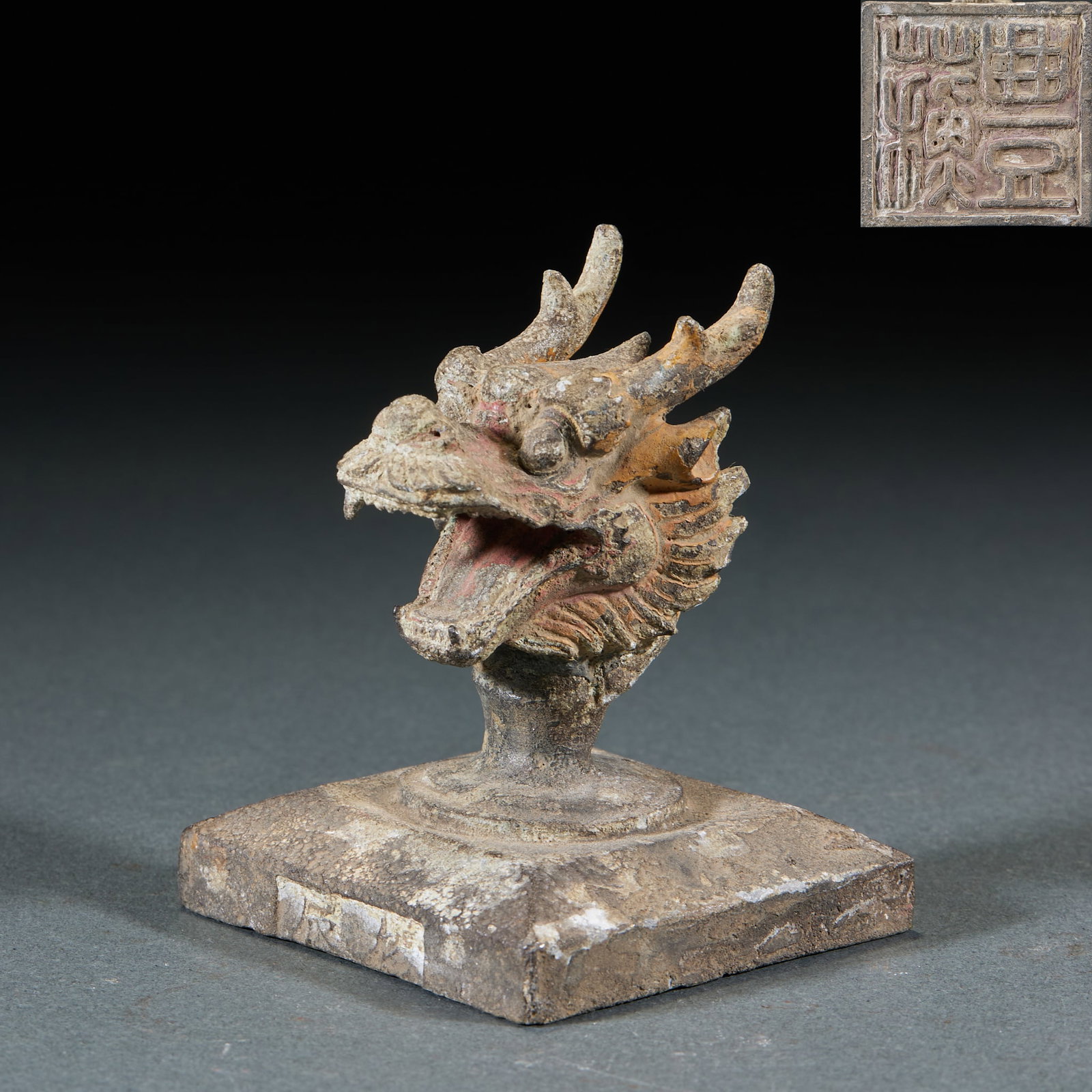 Bronze Dragon-Head Seal: Bronze Dragon-head Seal, H7cm L5.5cm W5.3cm, 389g