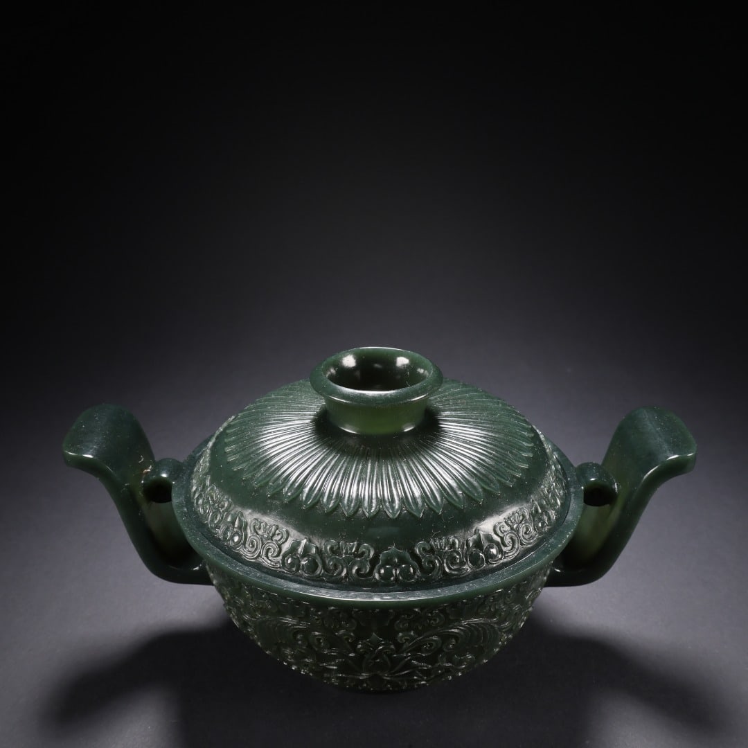 Hetian Jasper Crown-ear Lidded Censer: Hetian Jasper Official Hat Ear Censer, H8.7cm L17cm W11.3cm, 242g