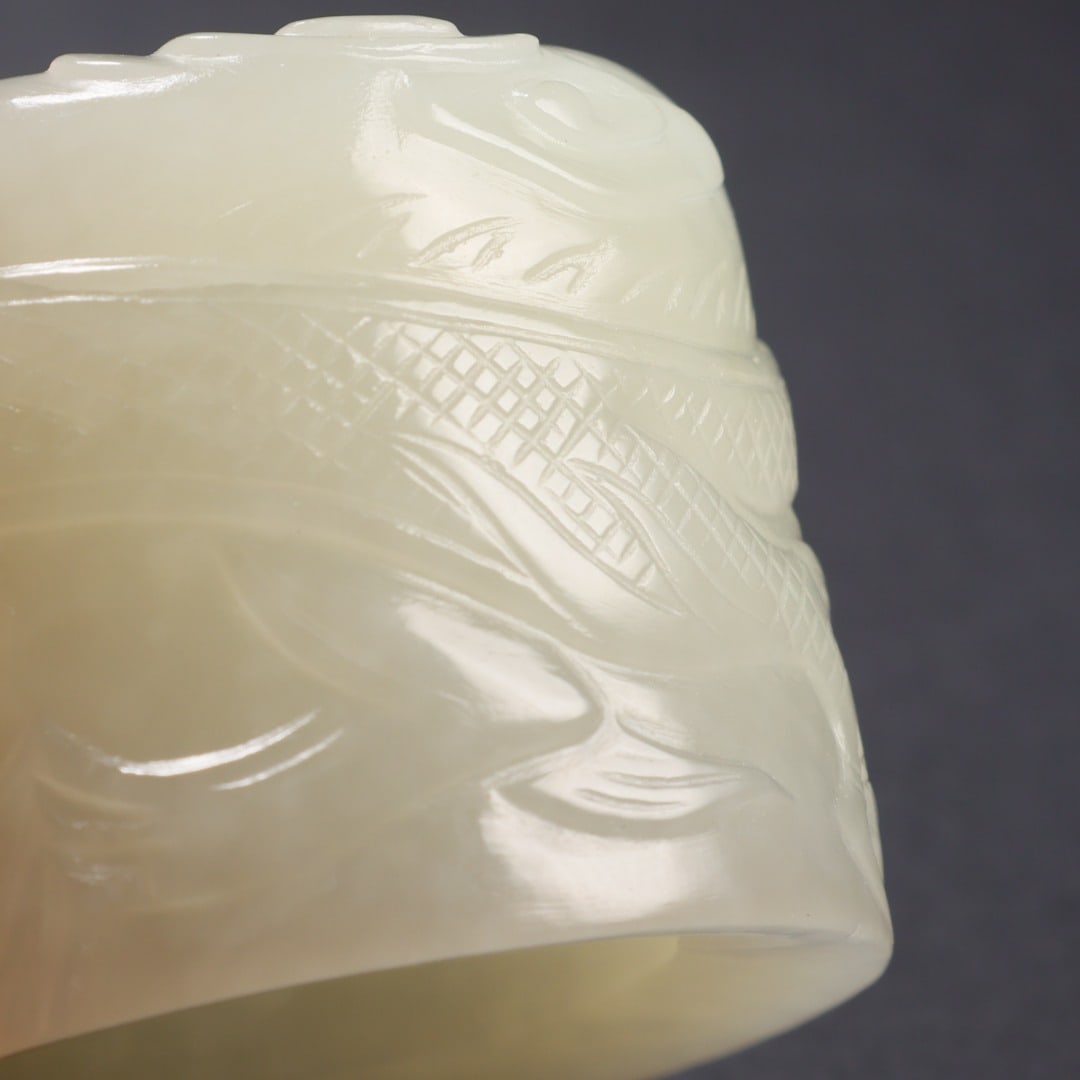 Hetian Jade Dragon Thumb Ring - 7