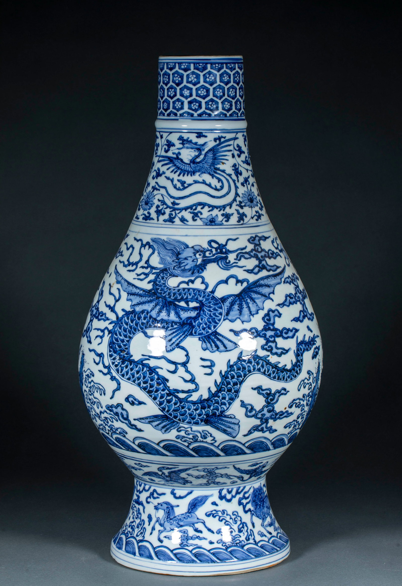 Ming Dragon Phoenix Auspicious Vase - 16