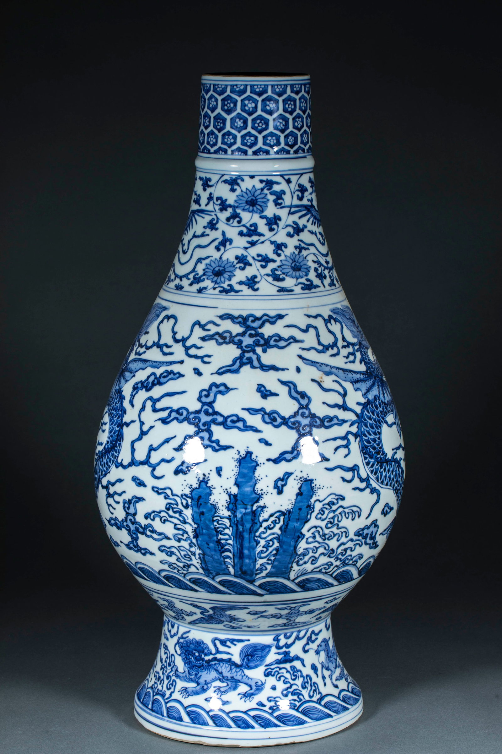 Ming Dragon Phoenix Auspicious Vase - 5