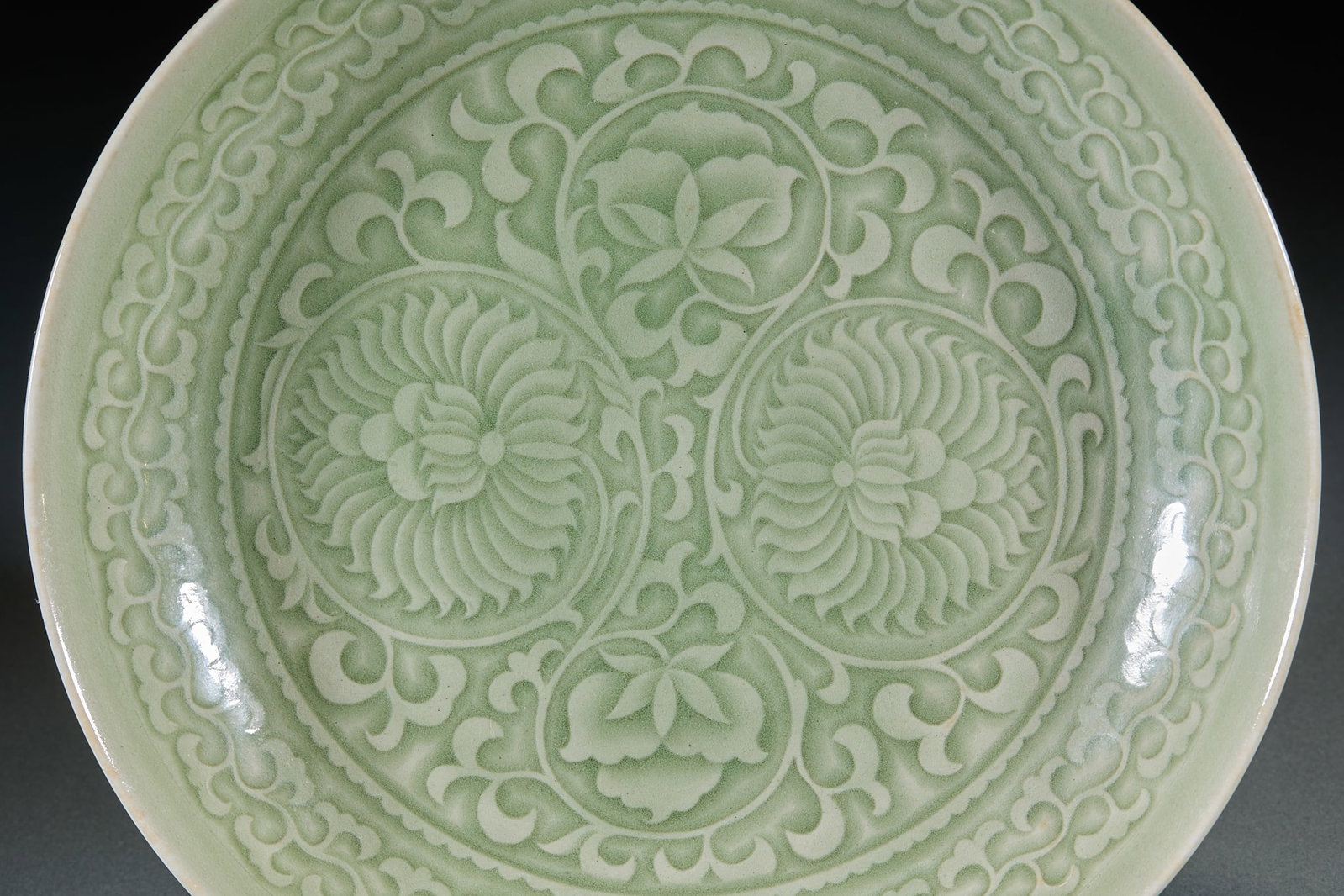 Yue Ware Interlocking Lotus Flower Plate - 3