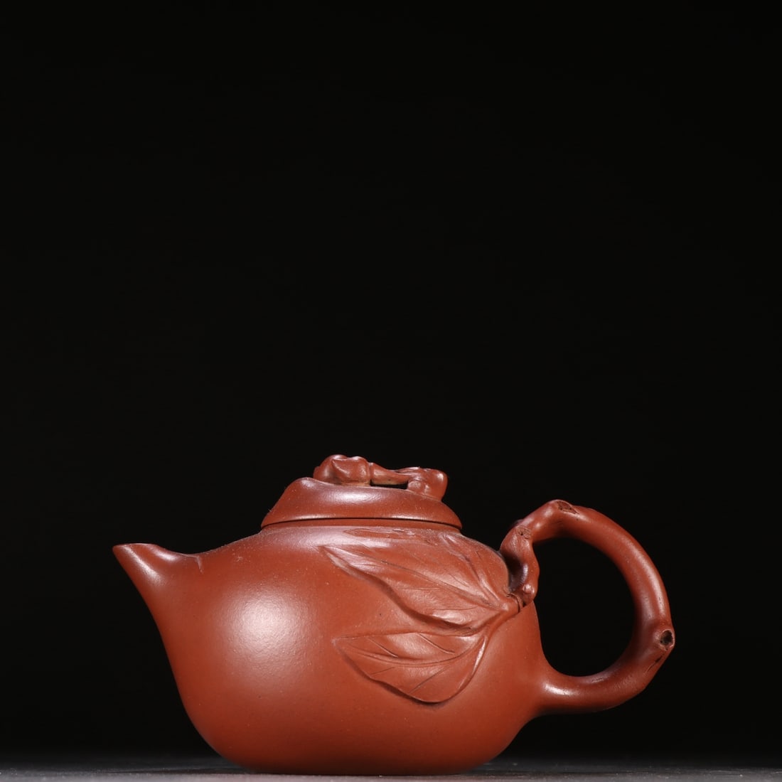 Wang Yinxian Zisha Peach Teapot: Wang Yinxian Purple Clay Peach Teapot, H9cm W14.6cm