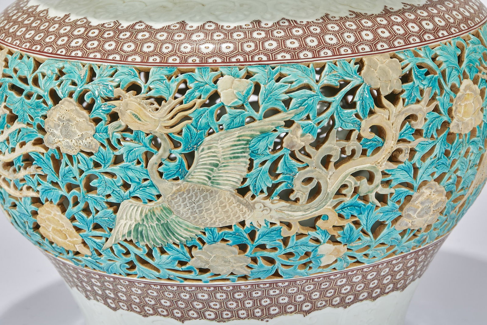 Ming Wanli Openwork Phoenix Jar - 10