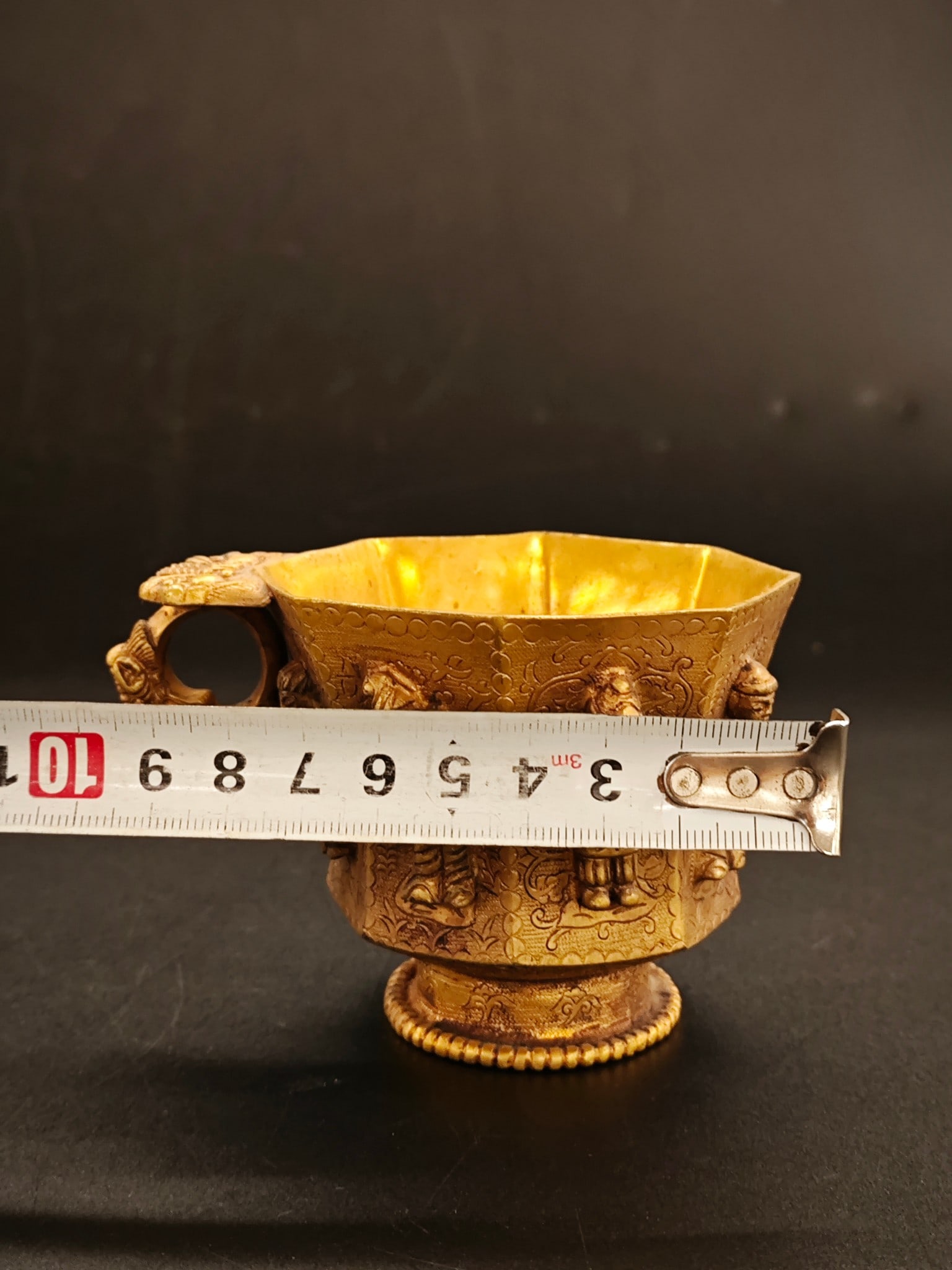 Tang Gilt Bronze Figure Pattern Octagonal Cup - 7