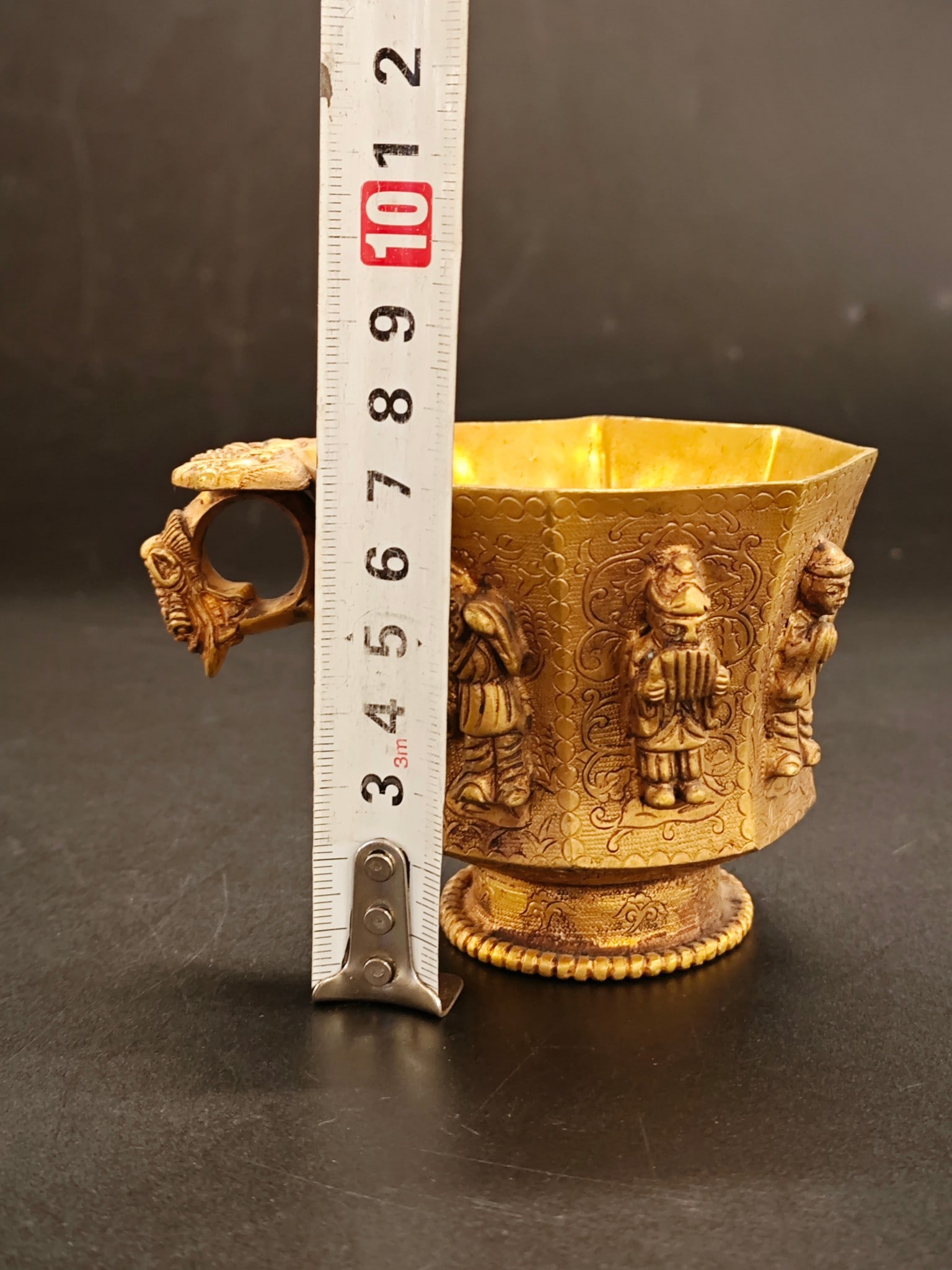 Tang Gilt Bronze Figure Pattern Octagonal Cup - 8