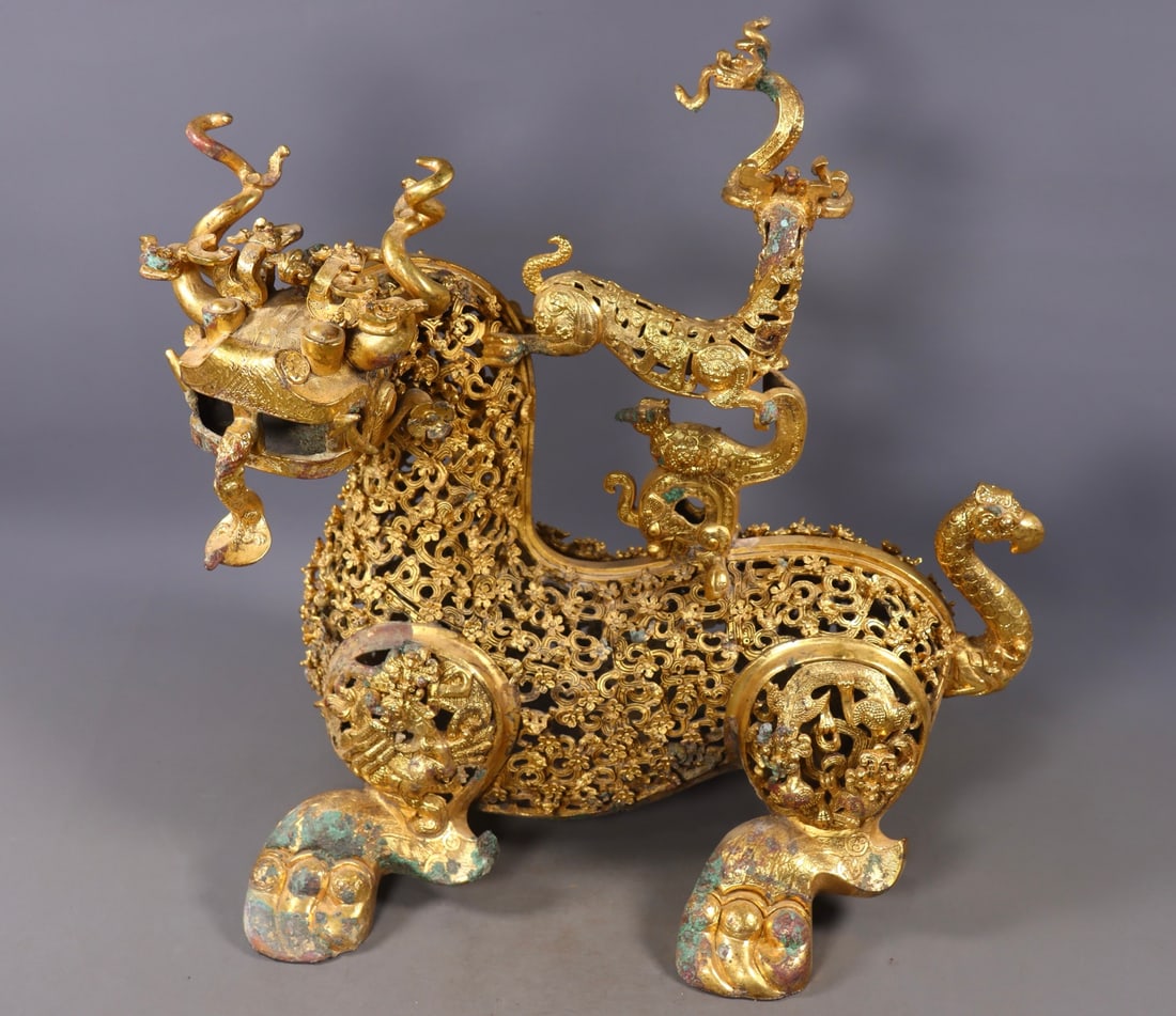 Warring States?CHan Gilt Bronze Openwork Beast - 3