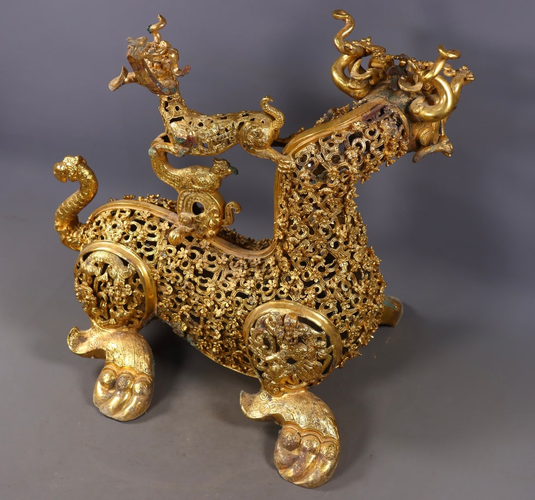 Warring States?CHan Gilt Bronze Openwork Beast - 4