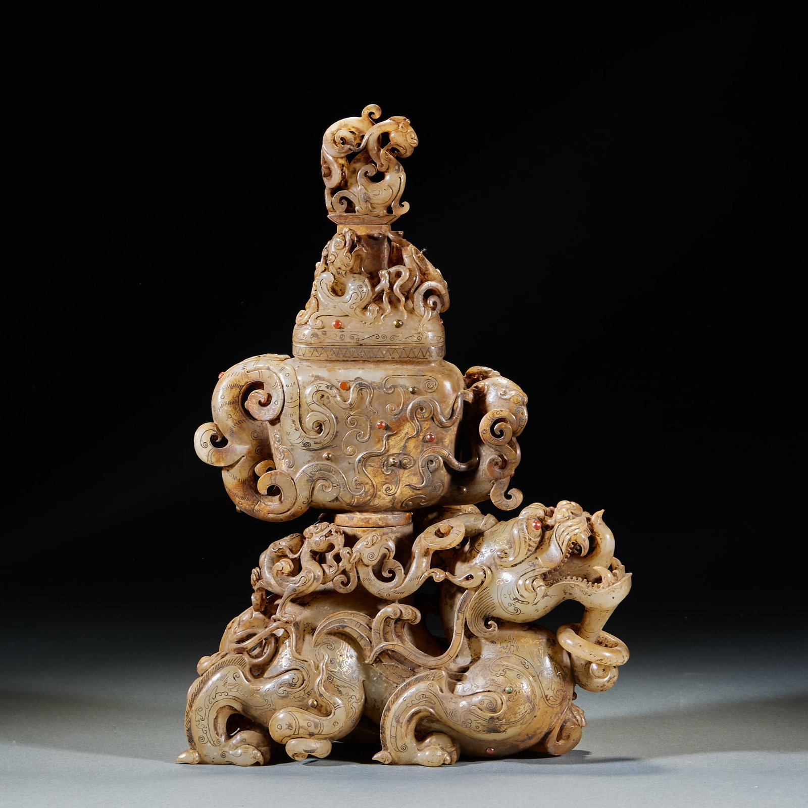 High Ancient Jade Auspicious Beast Vase: High Ancient Jade Auspicious Beast VaseH 32 cm, L 20 cm, W 6 cm
