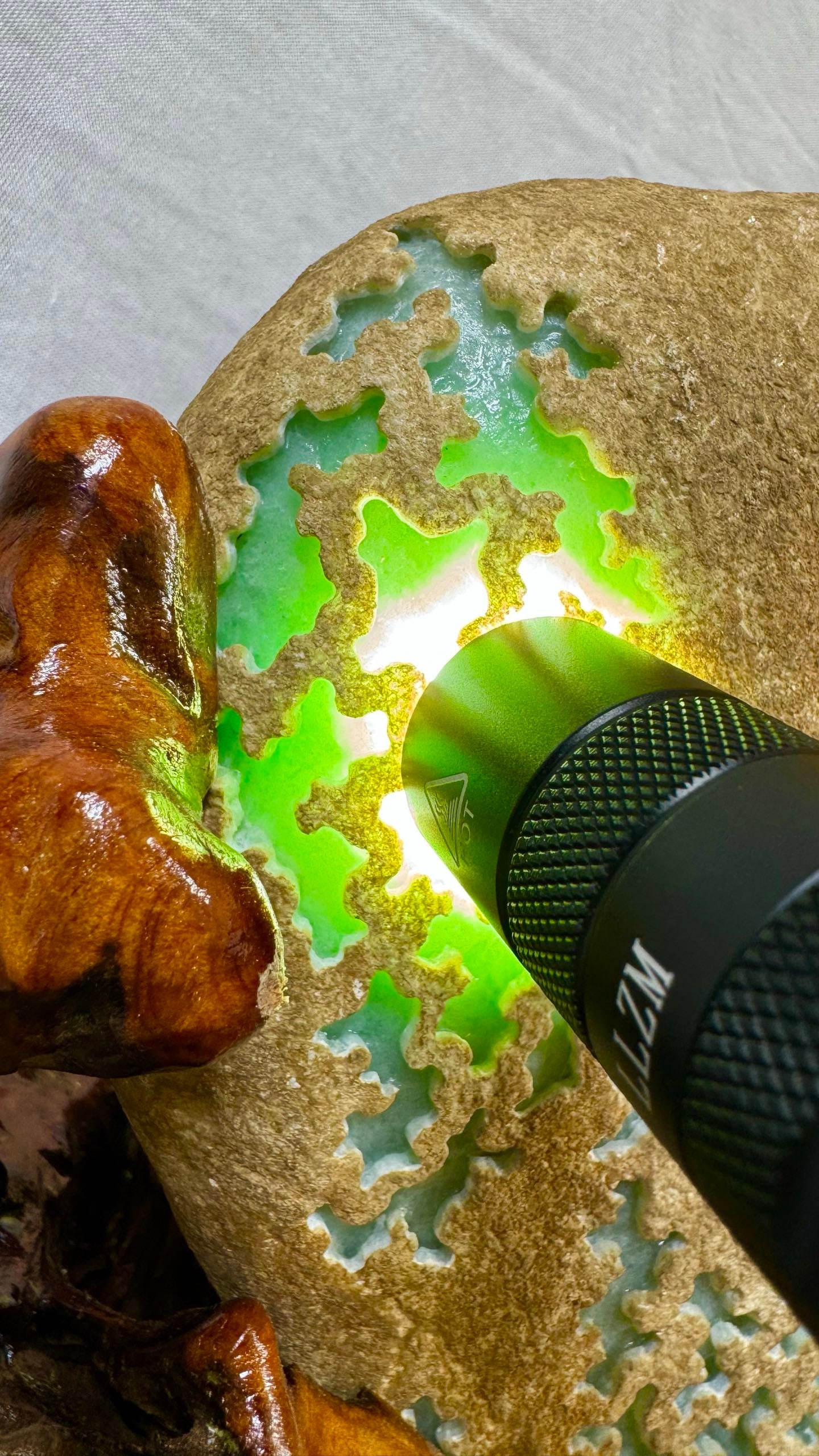 Rough Emerald Stone - 5