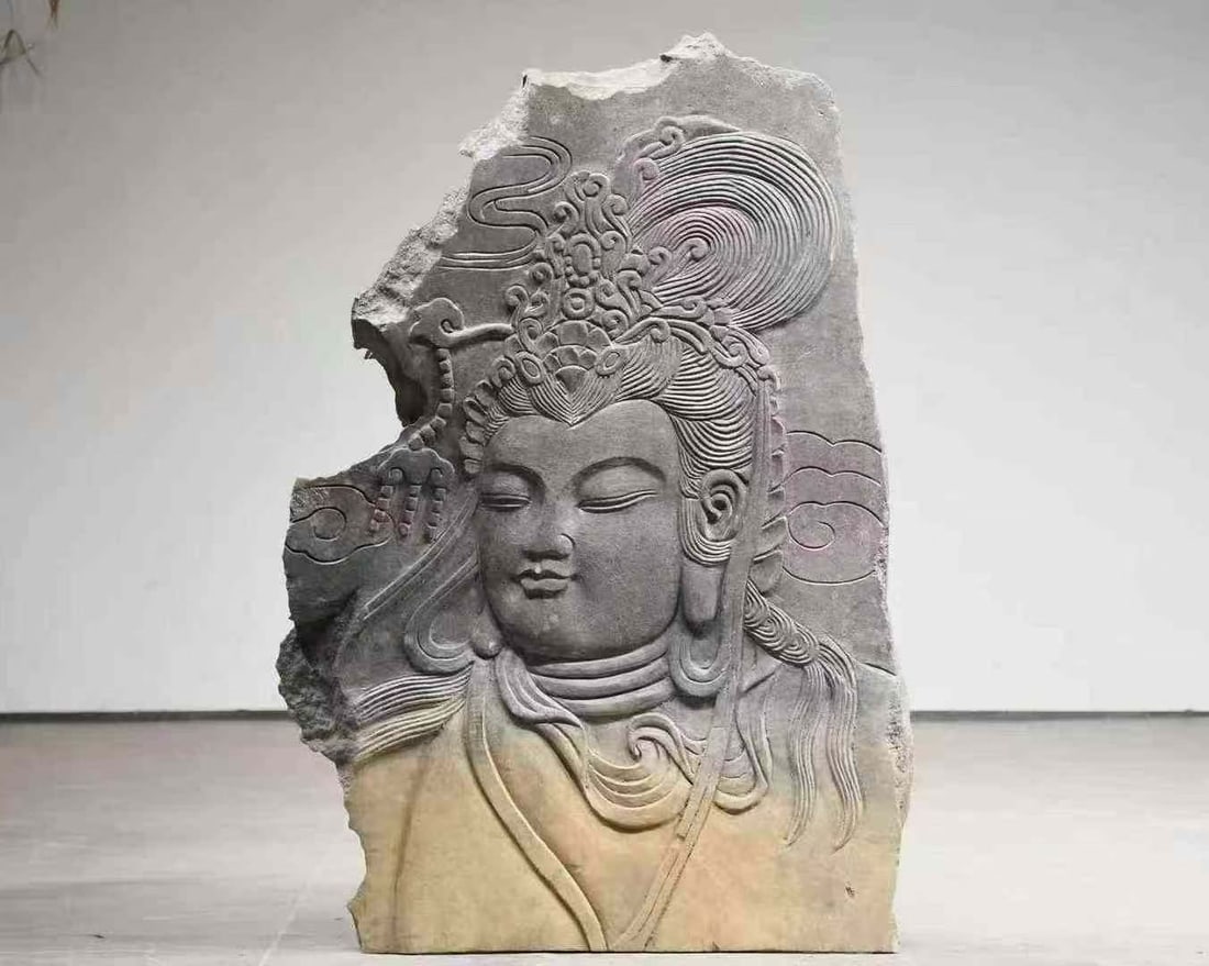 Tang Bluestone Slab Carved with Bodhisattva Buddha Head: Tang Bluestone Slab Carved with Bodhisattva Buddha HeadH 88 cm, W 60 cm