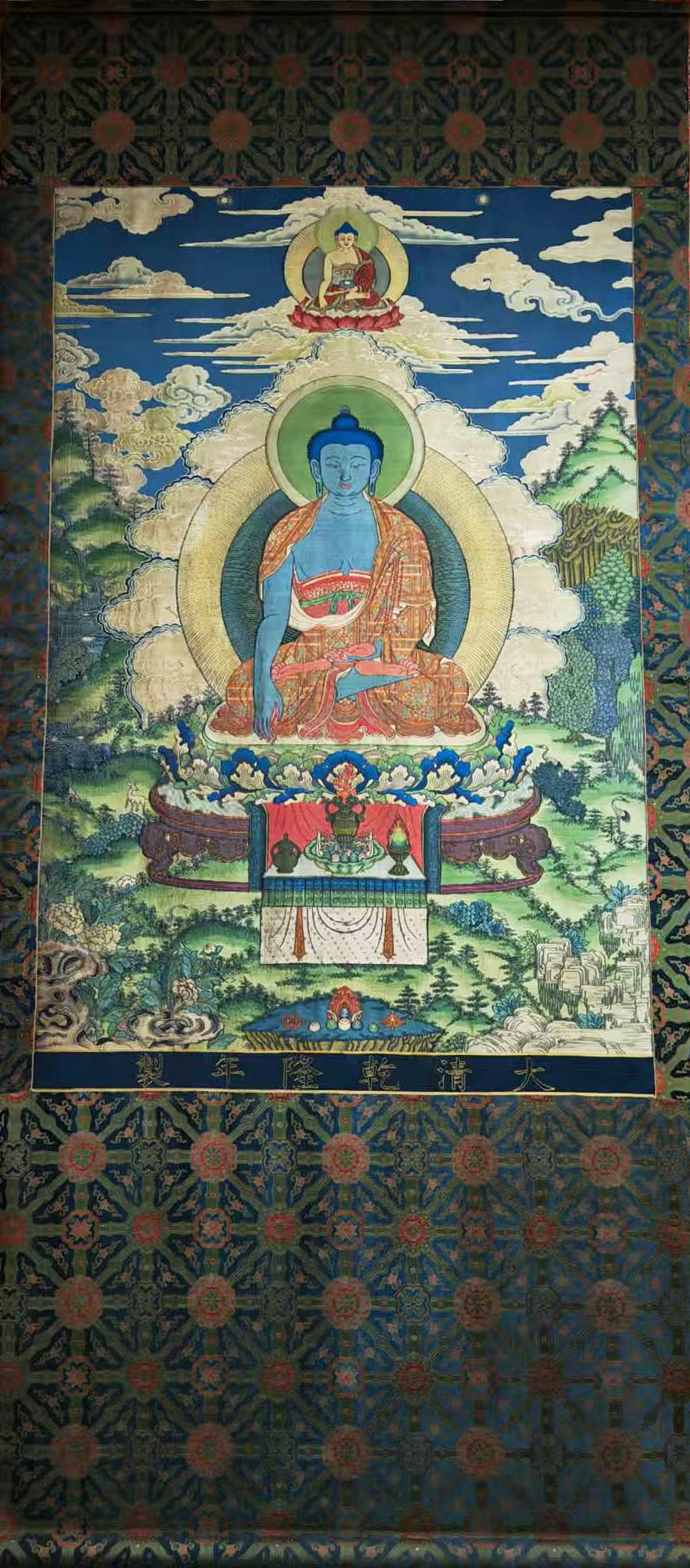 Imperial Brocade Thangka of Shakyamuni, Marked Made in Qianlong Reign of Great Qing: Imperial Brocade Thangka of Shakyamuni, Marked Made in Qianlong Reign of Great QingPainting core: L 116 cm, W 77 cm