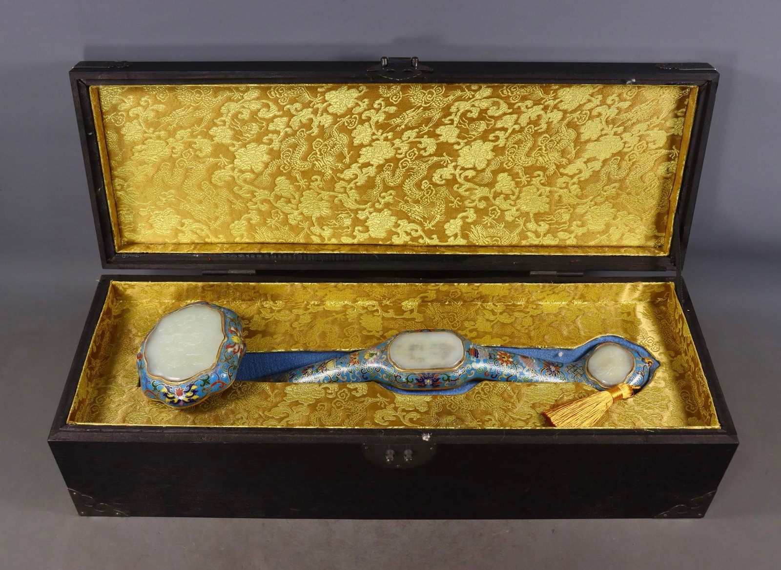 One Cloisonné Ruyi Scepter Inlaid with White Hetian Jade: One Cloisonné Ruyi Scepter Inlaid with White Hetian JadeH 9 cm, L 45 cm, W 11 cm