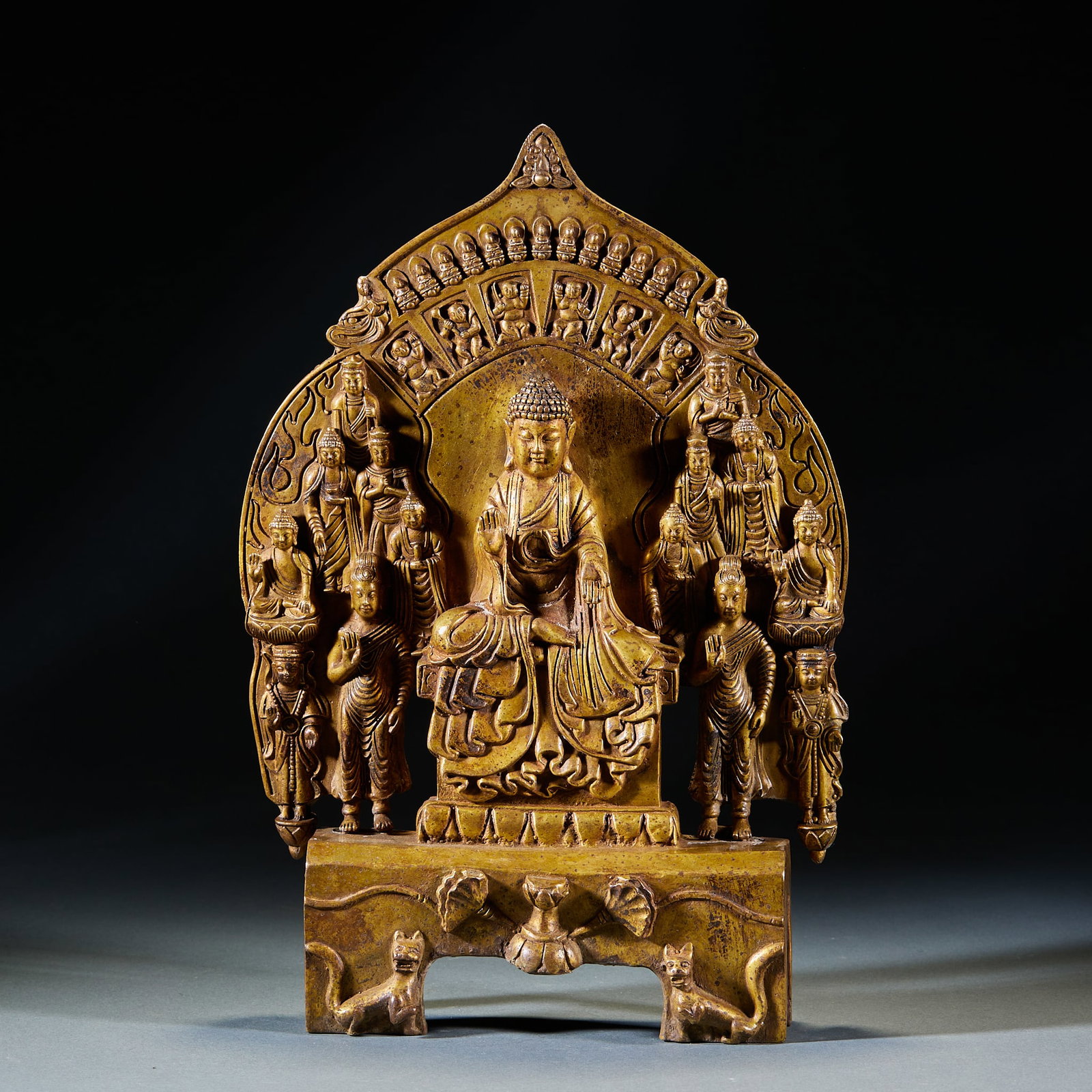 Gilt Bronze Buddha Statue of Northern Wei Style: Gilt Bronze Buddha Statue of Northern Wei StyleH 33 cm, L 22 cm, W 5.5 cm