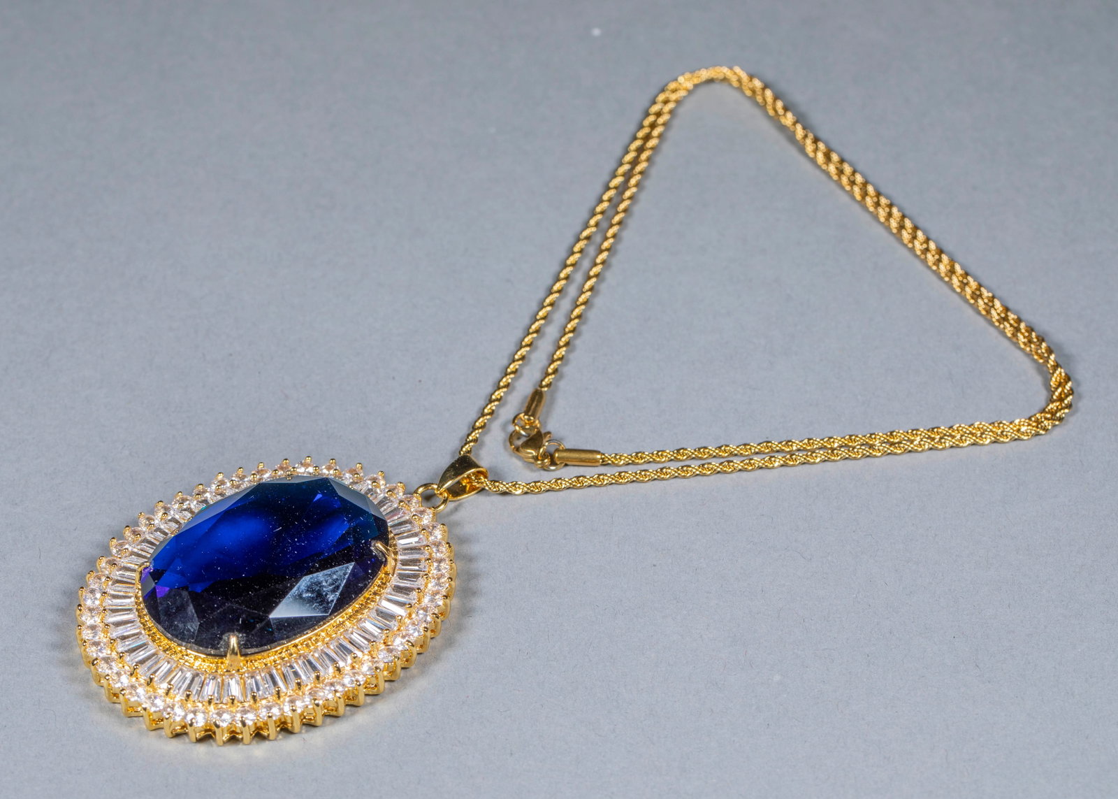 Jewelry Necklace No.02 (1 of 5)