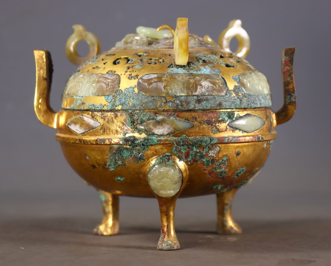 Warring StatesHan Gilt Bronze Tripod TwoEar Censer Inlaid with Hetian Jade: Warring StatesHan Gilt Bronze Tripod TwoEar Censer Inlaid with Hetian JadeH 12.5 cm, L 14 cm, W 12 cm