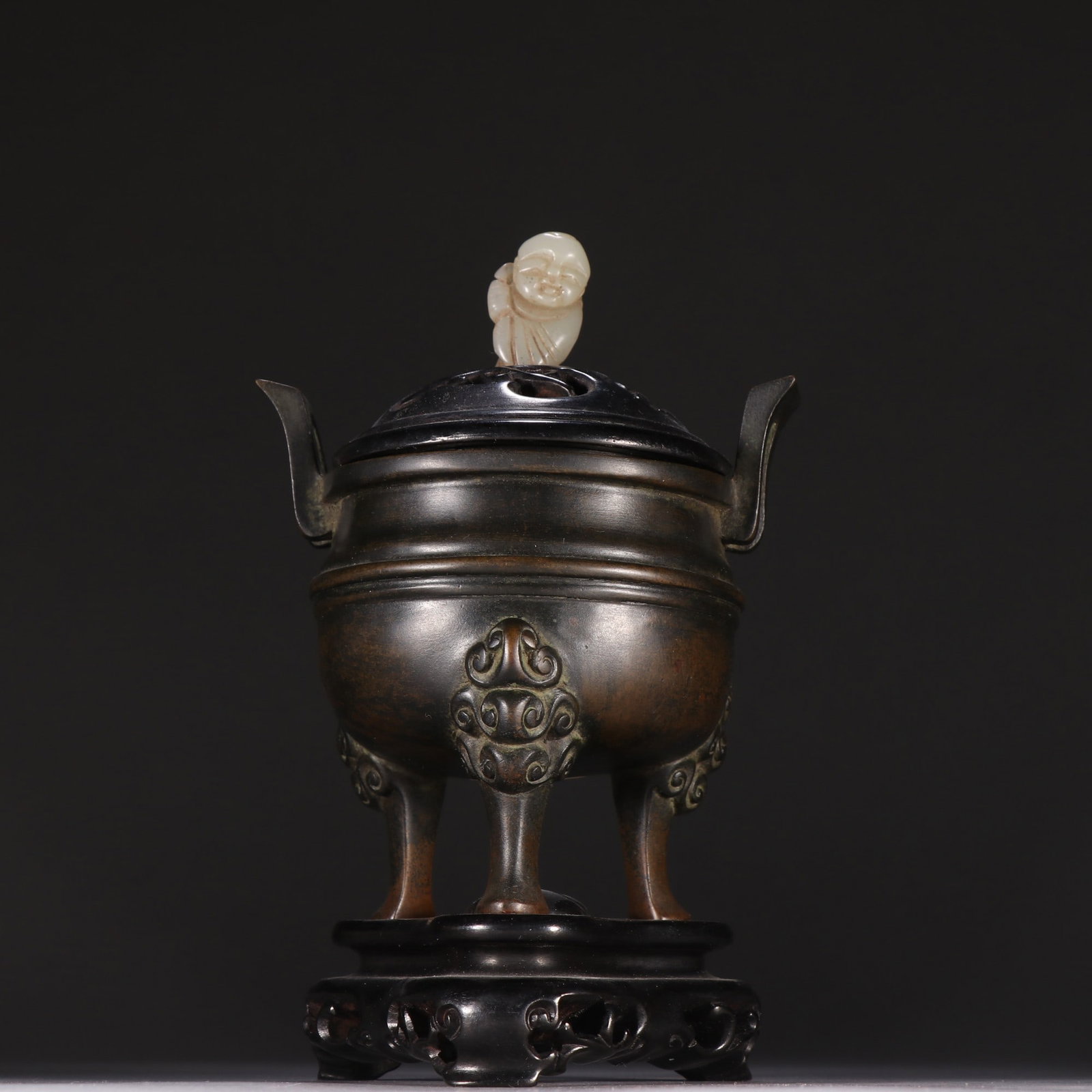 Bronze Tripod Incense Burner, Marked Made by Jijin Hall: Bronze Tripod Incense Burner, Marked Made by Jijin HallH 16.4 cm, W 10.2 cm