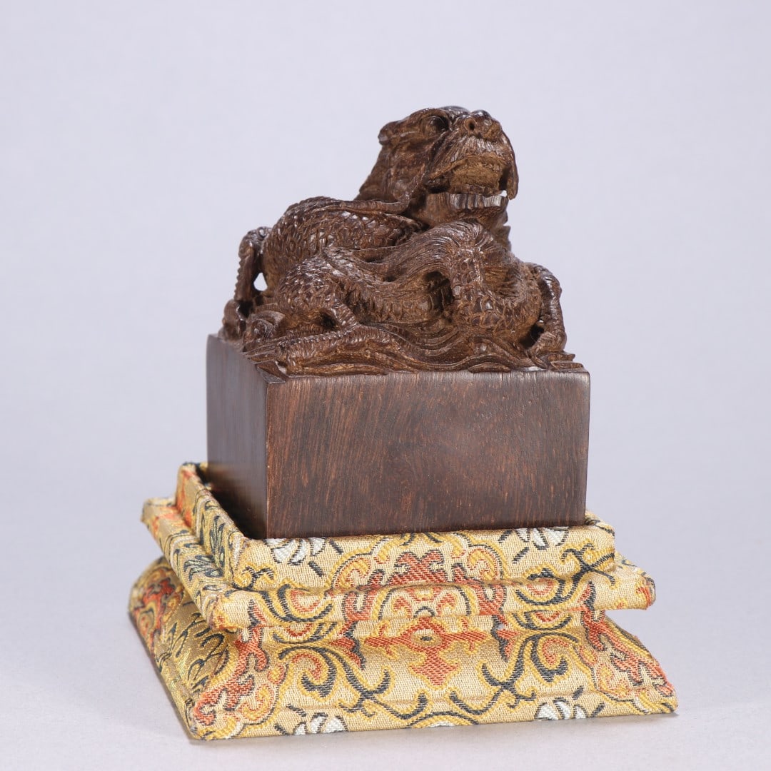 Qing Agarwood Seal with Dragon Knob: Qing Agarwood Seal with Dragon KnobH 8 cm, W 5.2 cm