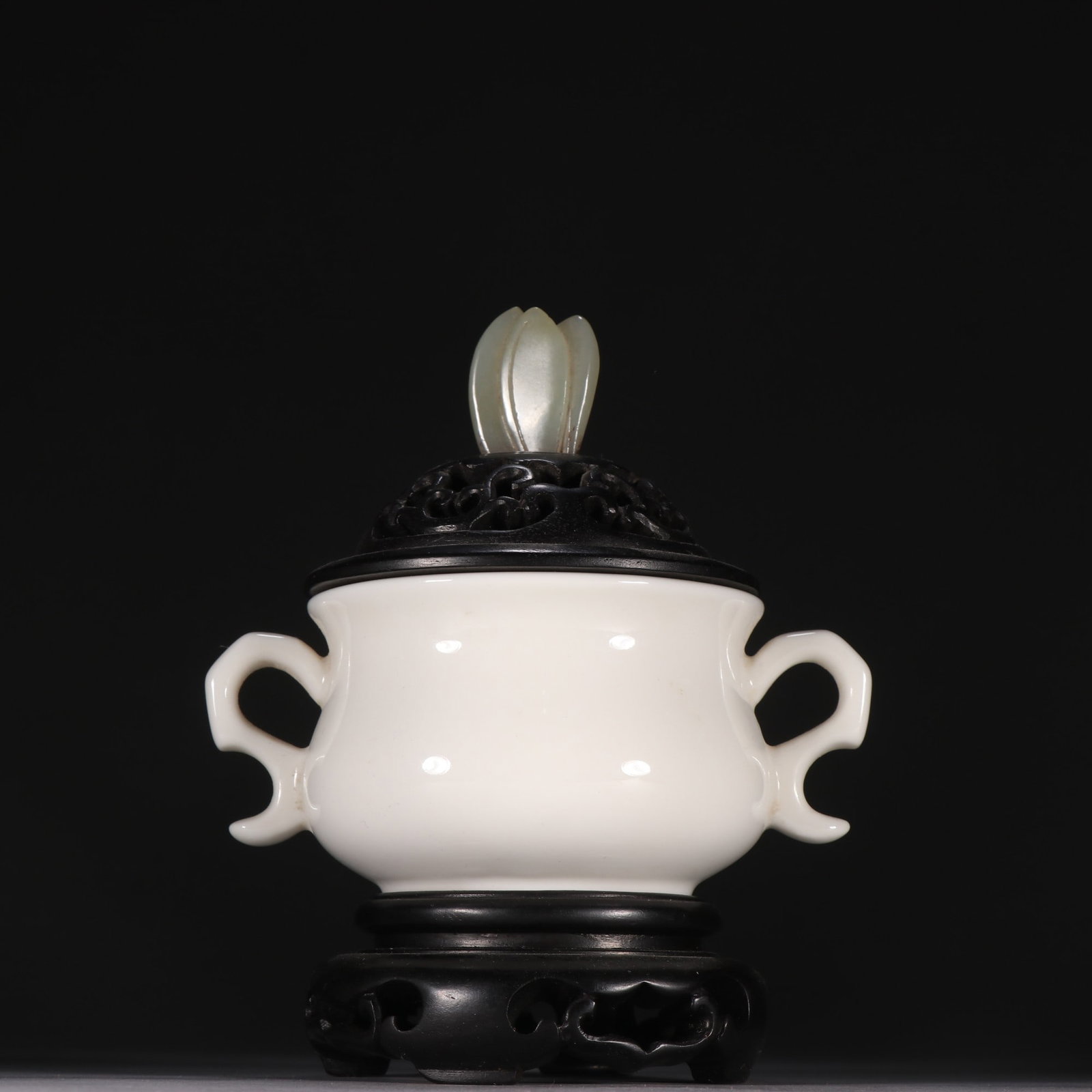 Dehua White Porcelain TwoEar Incense Burner: Dehua White Porcelain TwoEar Incense BurnerH 14.8 cm, W 12.2 cm