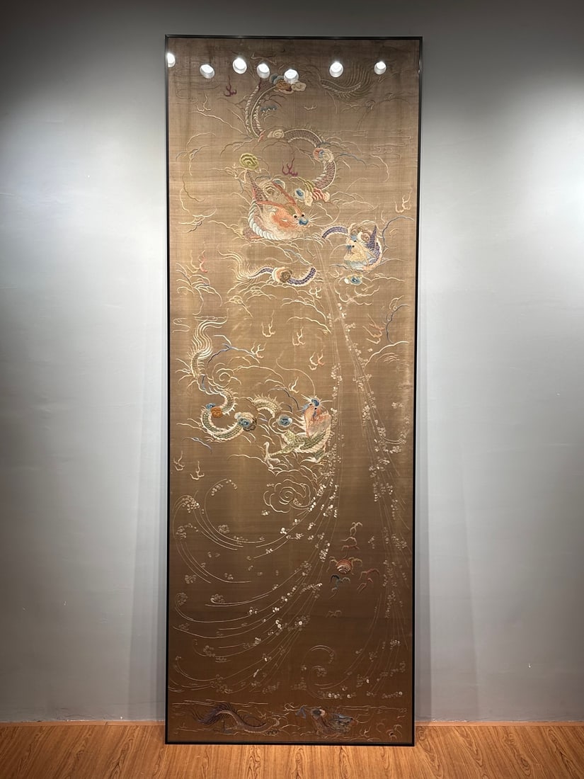 LargeSize Cantonese Embroidery Panel Auspicious Dragons Spouting Good Fortune (1 of 7)
