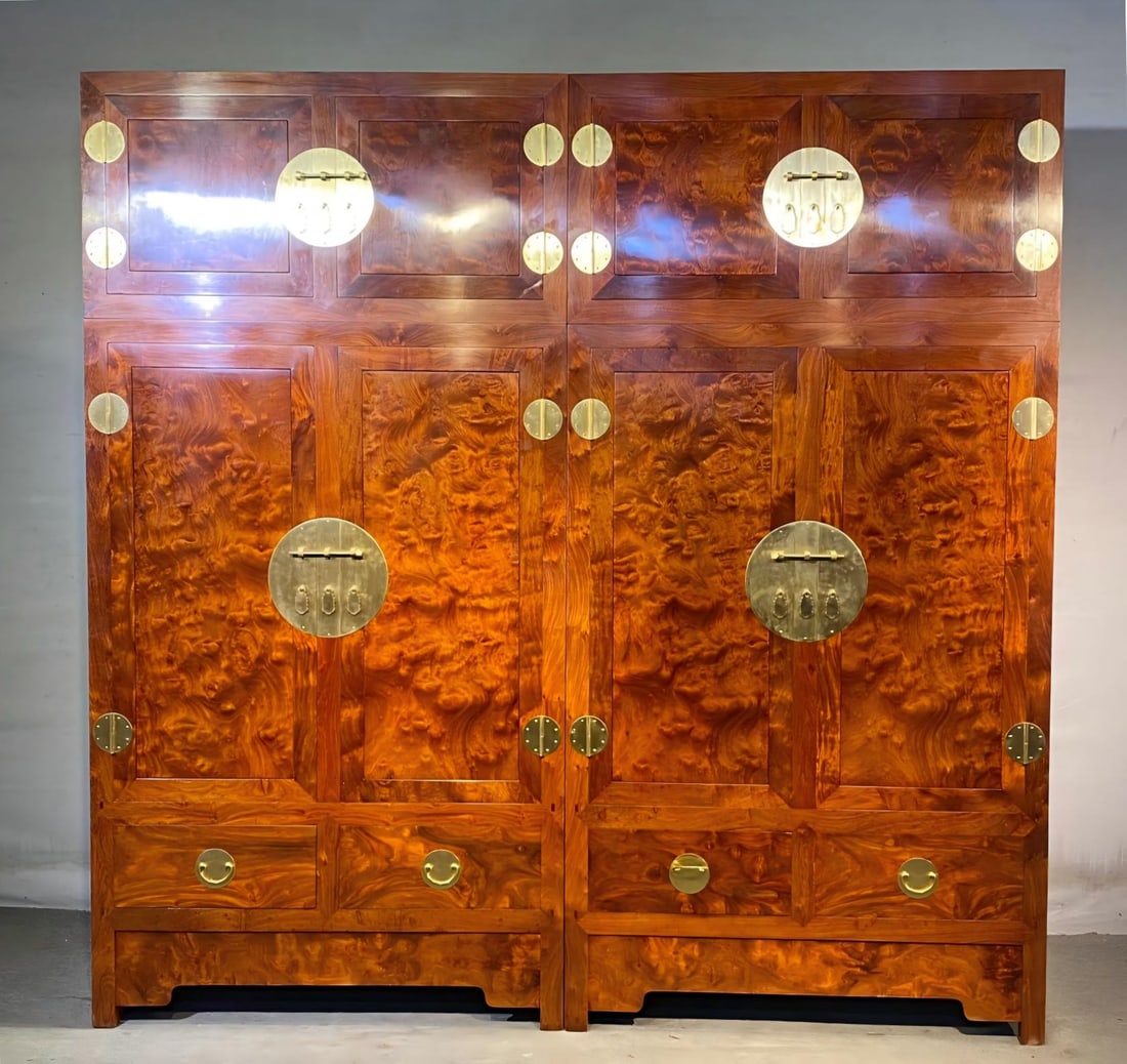 Huanghuali Wardrobe with Top Storage Cabinets: Huanghuali Wardrobe with Top Storage CabinetsH 237 cm, L 237 cm, W 58 cm