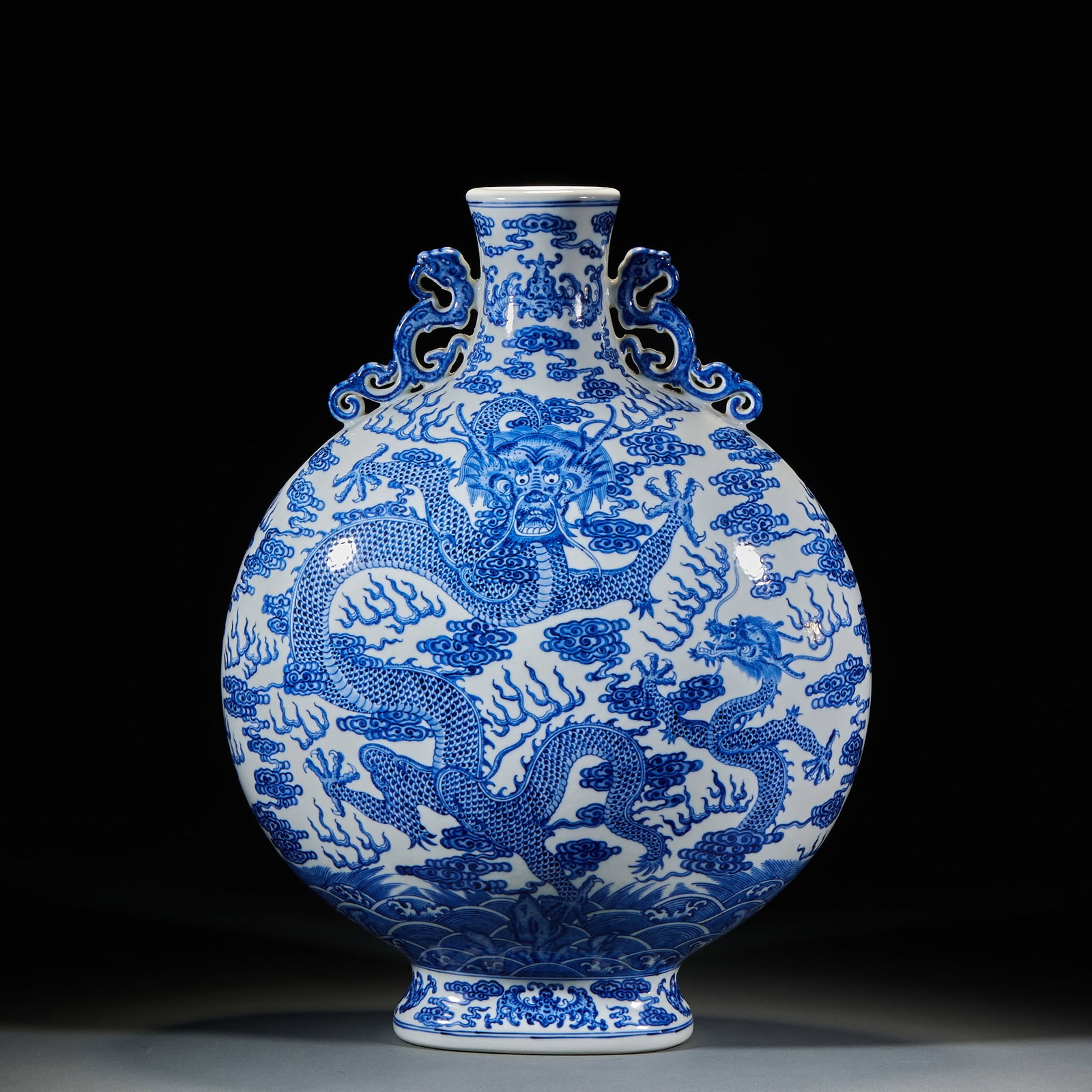 Blue and White Moonflask with Dragon Patterns - 2