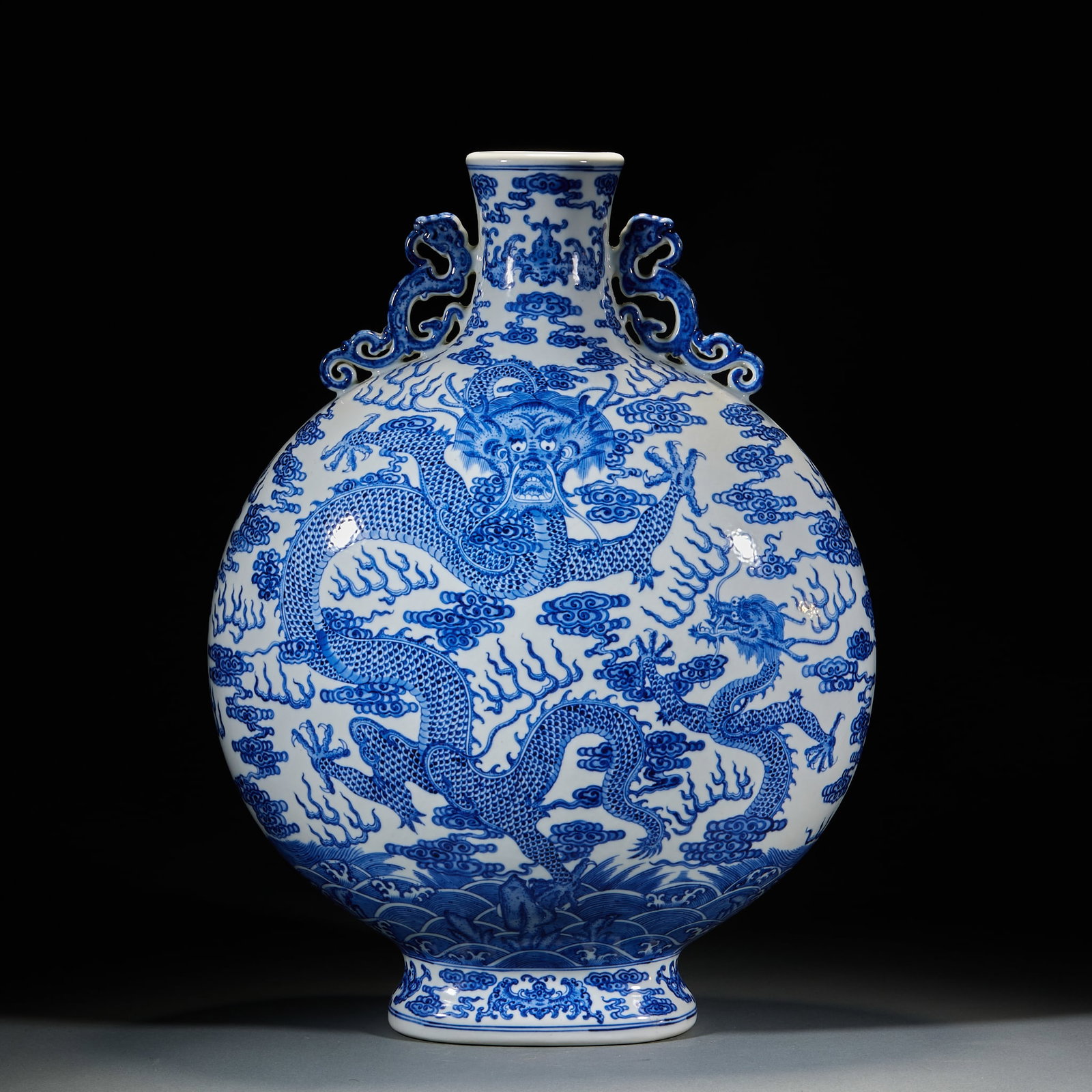 Blue and White Moonflask with Dragon Patterns - 9