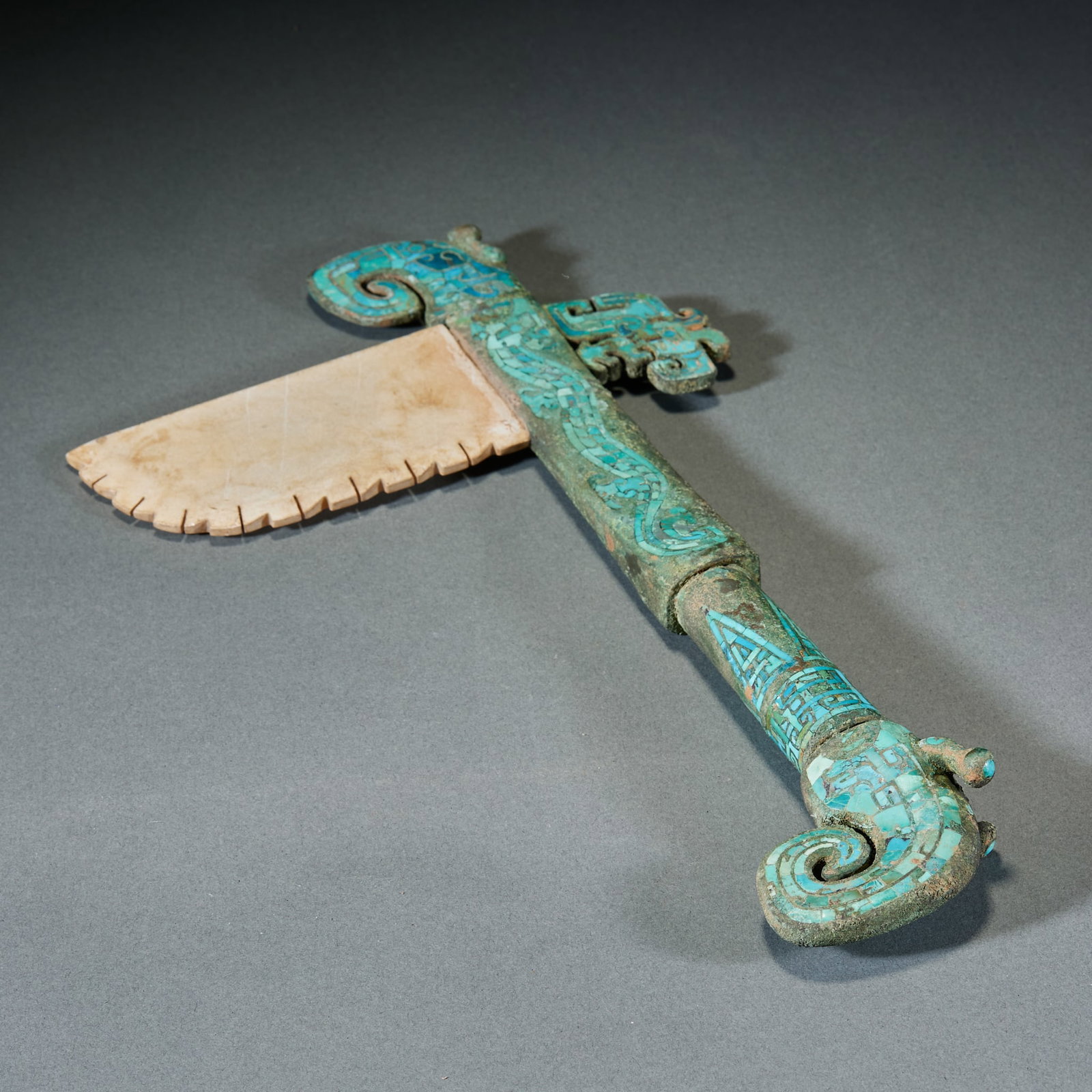 Shang Dynasty Bronze Axe with Jade Blade Inlaid with Turquoise Dragon Patterns: Shang Dynasty Bronze Axe with Jade Blade Inlaid with Turquoise Dragon PatternsL 30 cm, W 17 cm