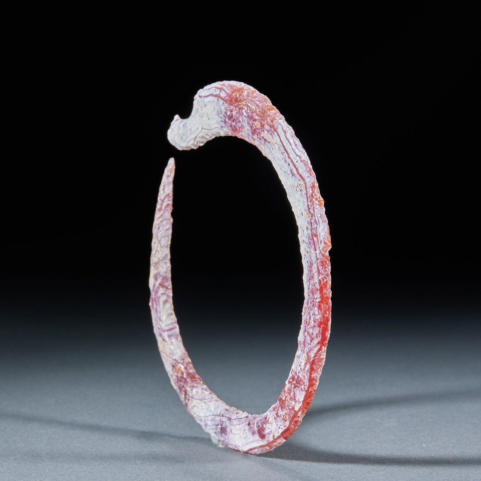 Agate c-shaped dragon - 4