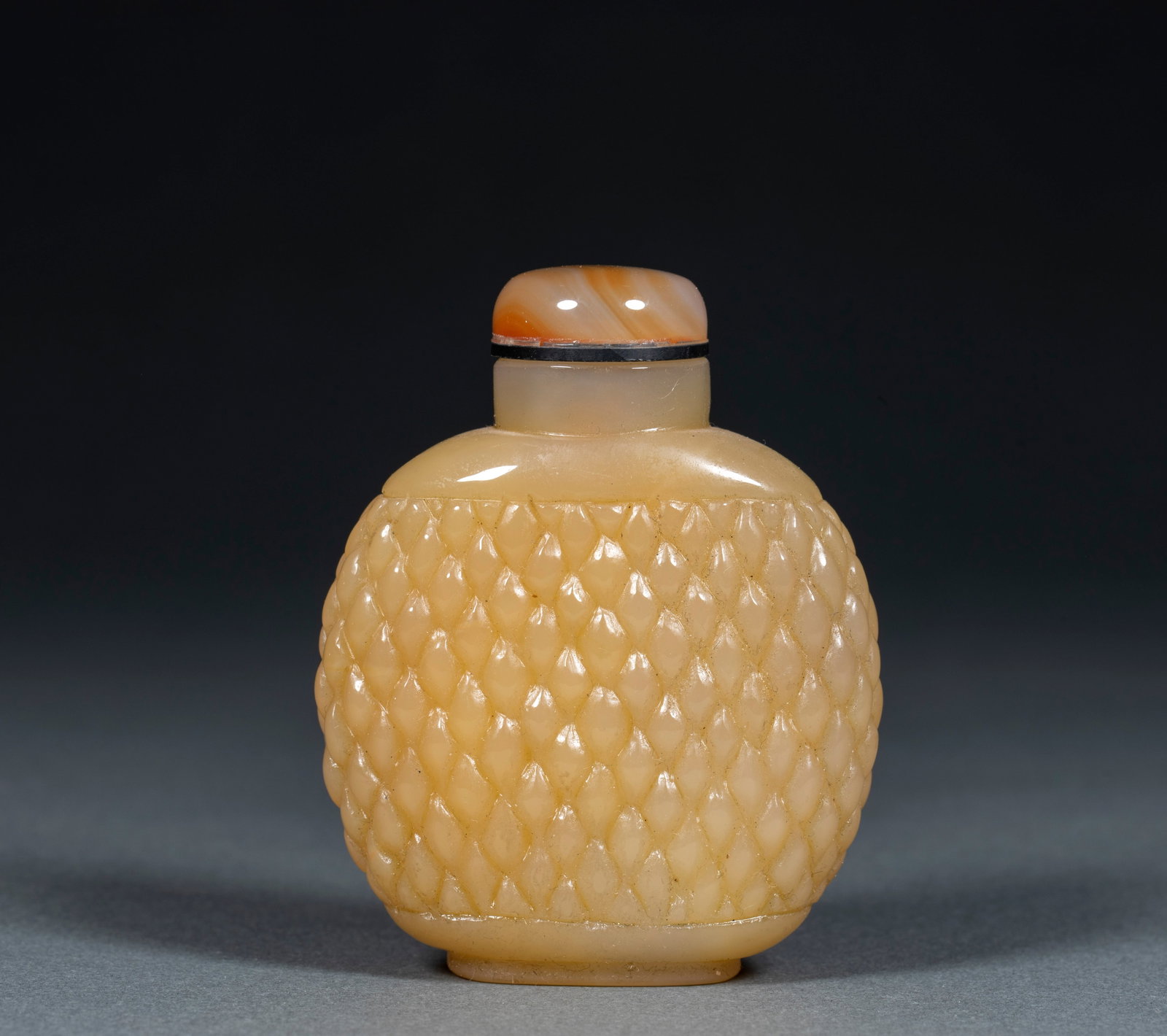 Agate snuff bottle - 5