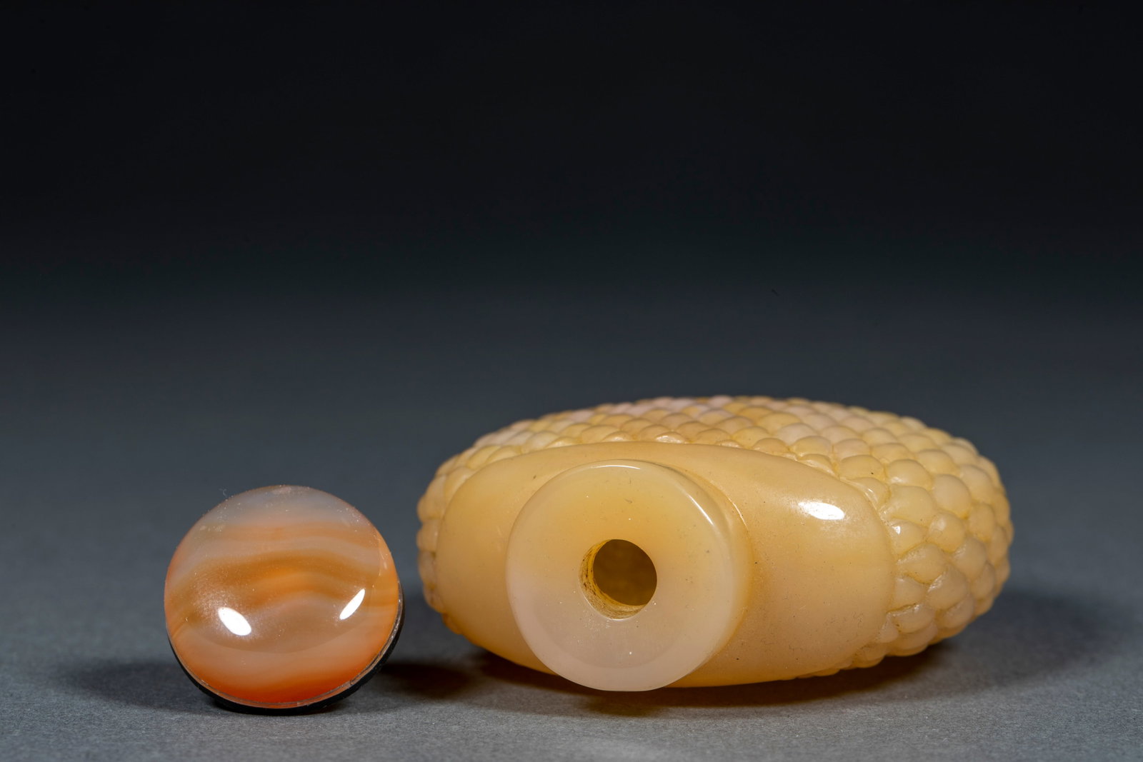 Agate snuff bottle - 7