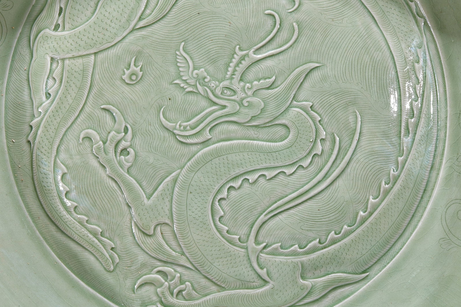 Kiln-covered dragon pattern plate - 4