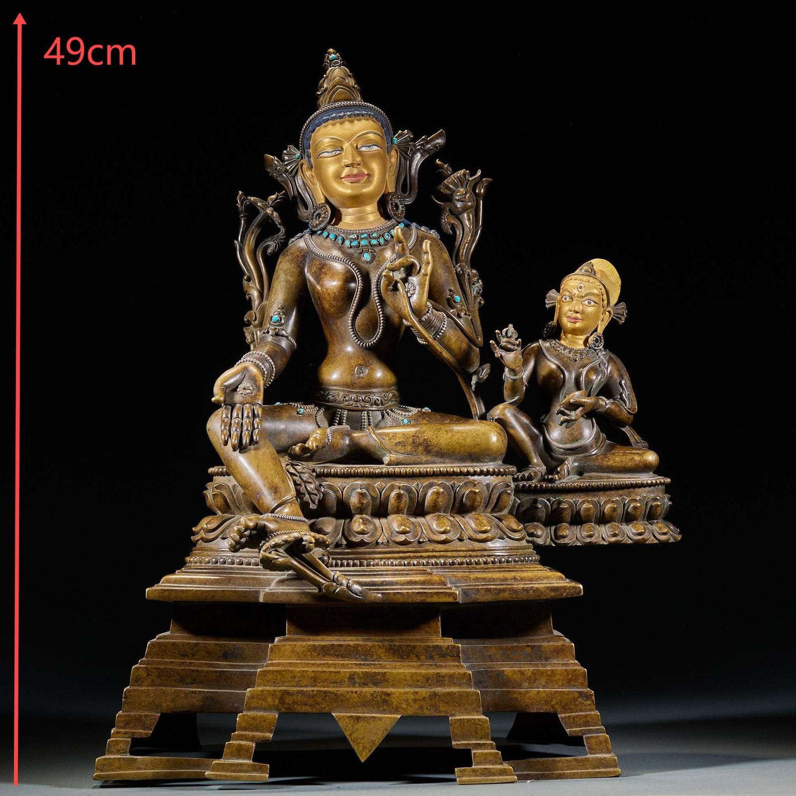 Alloy copper Tara statue: It is inlaid with turquoise, the main statue of Tara, the minor statue of Tara, the double-layer rosette and the trapezoidal base, and the statue of Tara in Tibetan Buddhism is tall.Height 48.5cm,