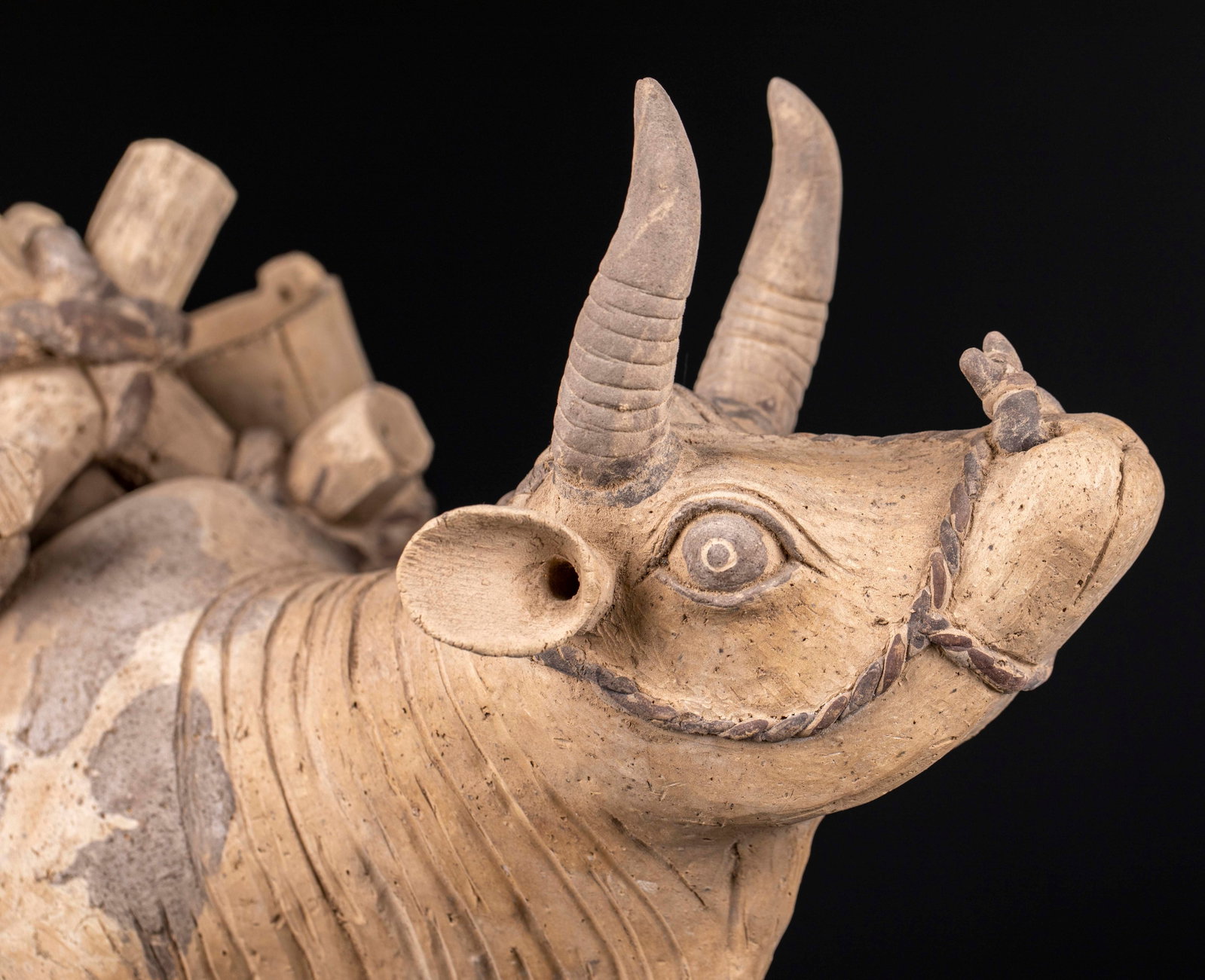 Pottery ox ornaments - 10