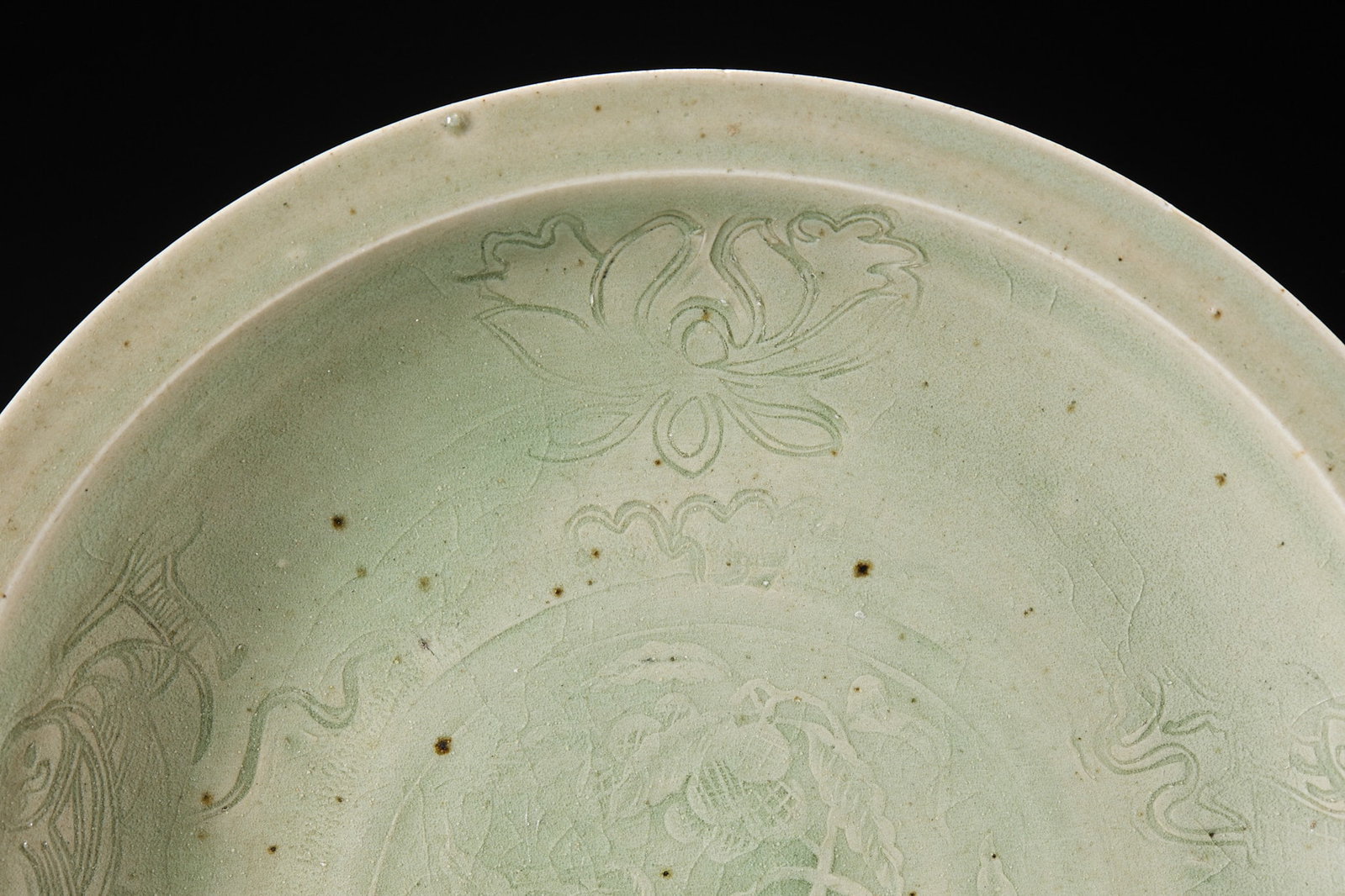 Longquan kiln flower pattern appreciation plate - 3