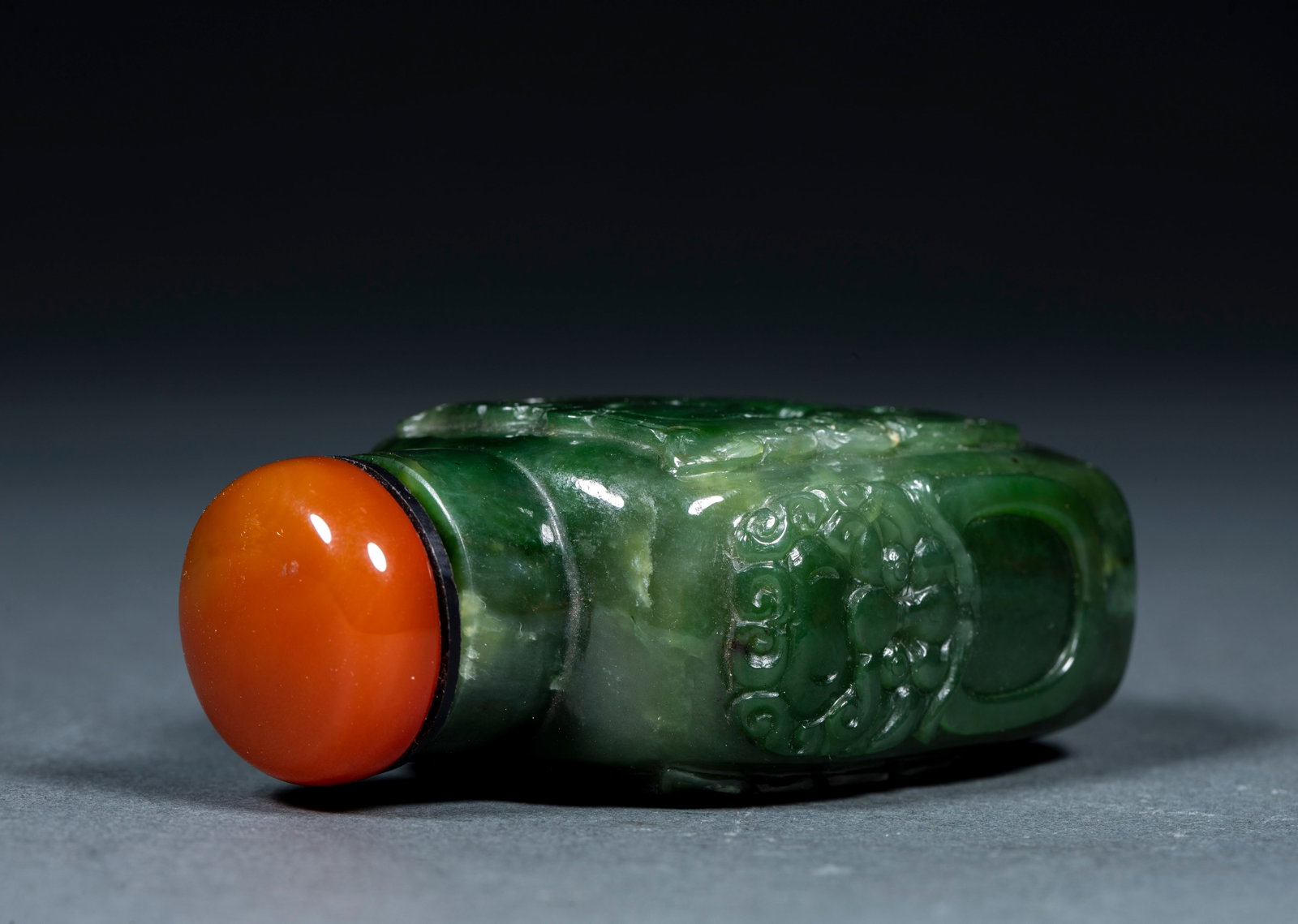 Jade embossed animal face snuff bottle - 7