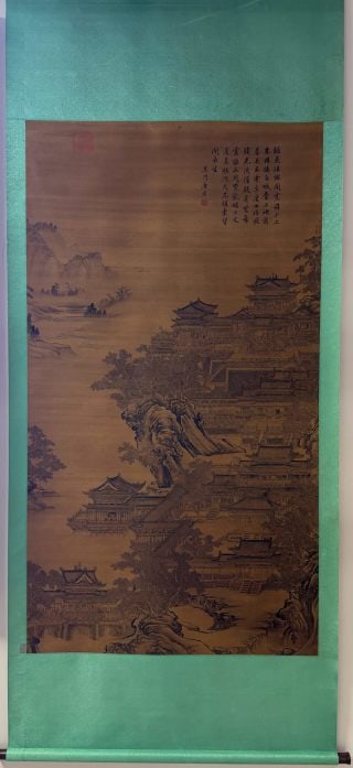 Tang Yin Qionglou Yuyutu Vertical Axis: The vertical shaft is mounted with original green silk, and the silk is colored. The picture is drawn in layers of palaces and pavilions with boundary painting techniques. The buildings are