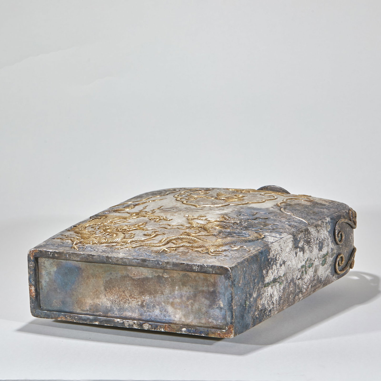 Silver-gilded flat pot with dragon and phoenix patterns - 12