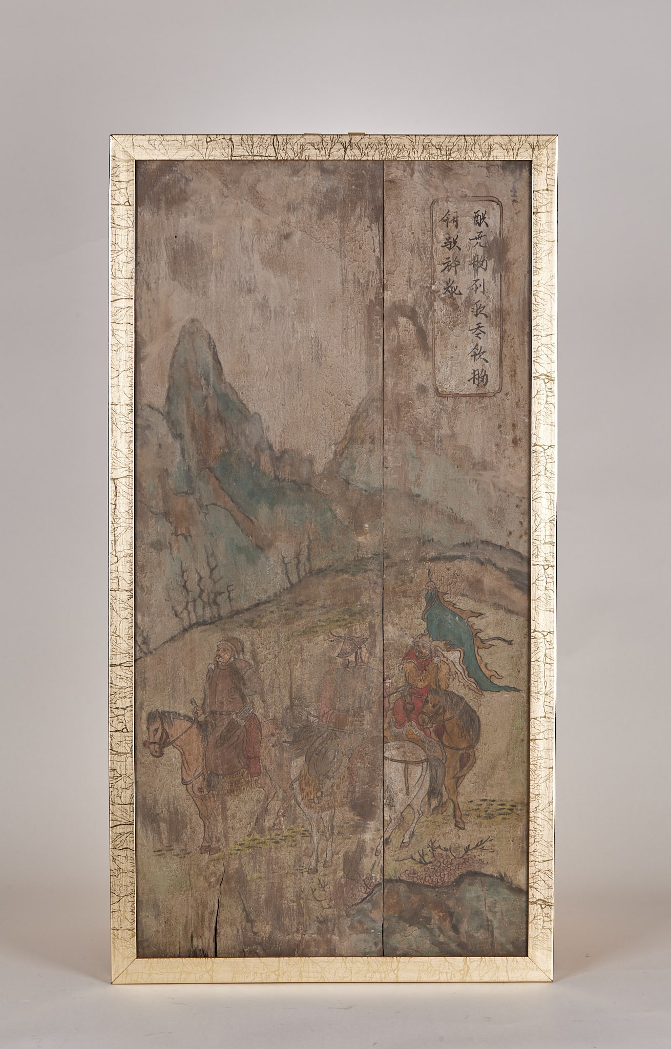 Bai mu fo ban Hua: Double-leaf wood mosaic with gold-painted cracked texture frame. Painted with colorful ancient paintings on the board, the foreground is layered mountains and rivers, and the close-up digital riding f