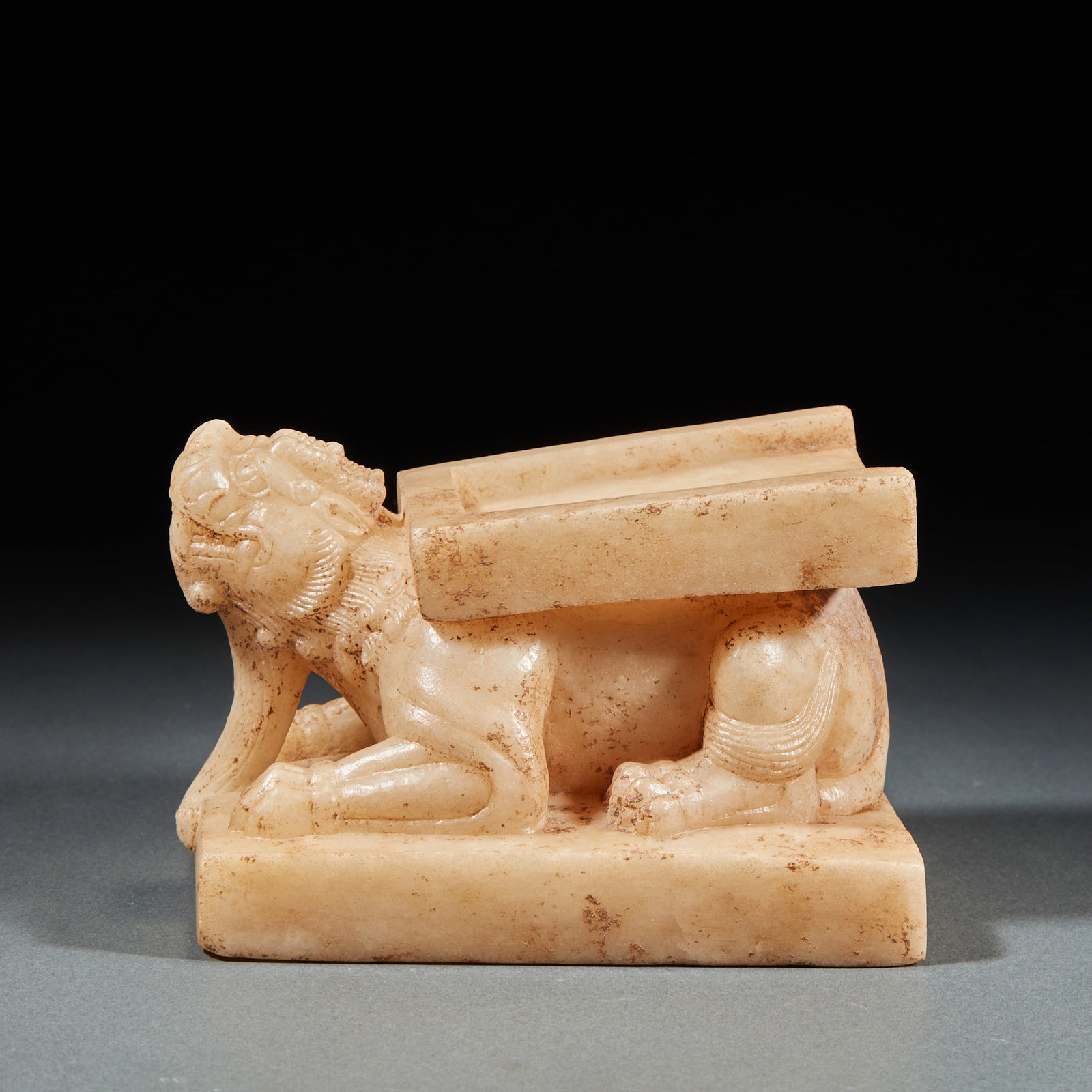 White marble beast inkstone - 3