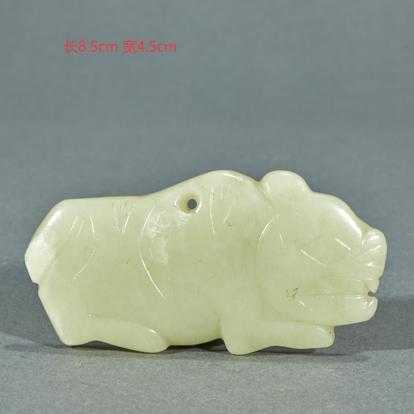 Jade tiger before Ming dynasty (1 of 5)