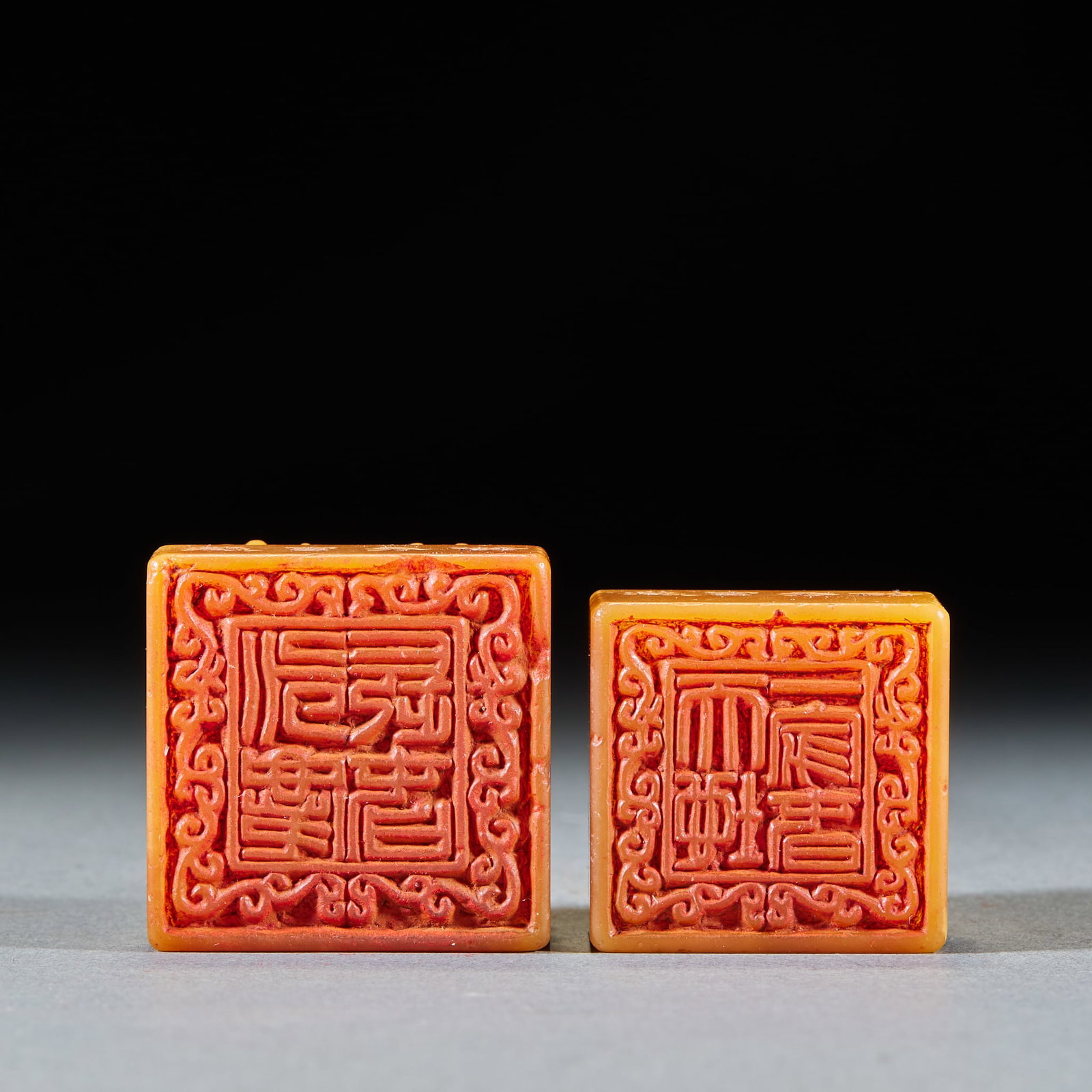 Tian Huangshi ganoderma button seal pair - 11