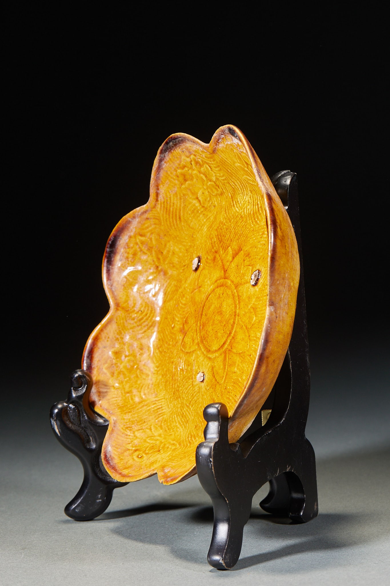 Yellow glazed lotus dish - 4