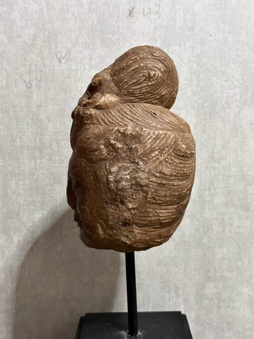 White marble bodhisattva head - 5