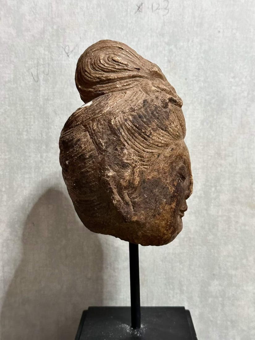 White marble bodhisattva head - 6
