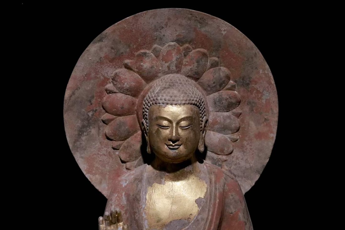 Gold-painted Buddha statues - 2