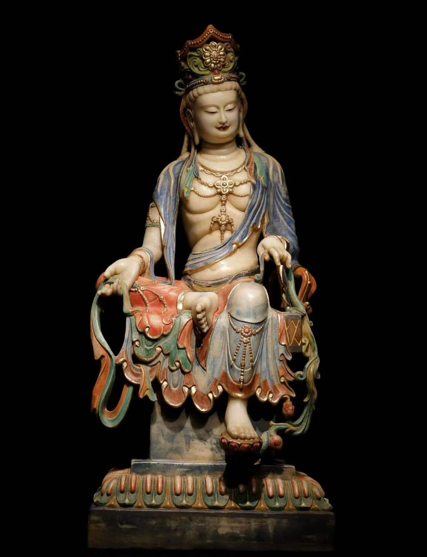 White marble painted grand view sound sitting statue: The statue is made of white marble and painted with gold throughout. Bodhisattva is sitting in a comfortable posture, wearing a crown of treasure and decorative flowers on the crown. Soft face, eyes s