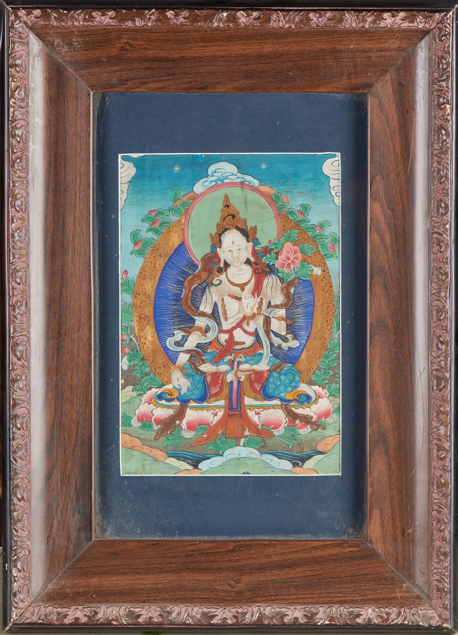White Tara Thangka Mirror Frame: Thangka painted White Tara, and White Tara sat on the lotus platform, wearing a white body, a crown and a full set of wreaths. The right hand seals the vows, the left hand holds the Ubara flowers,