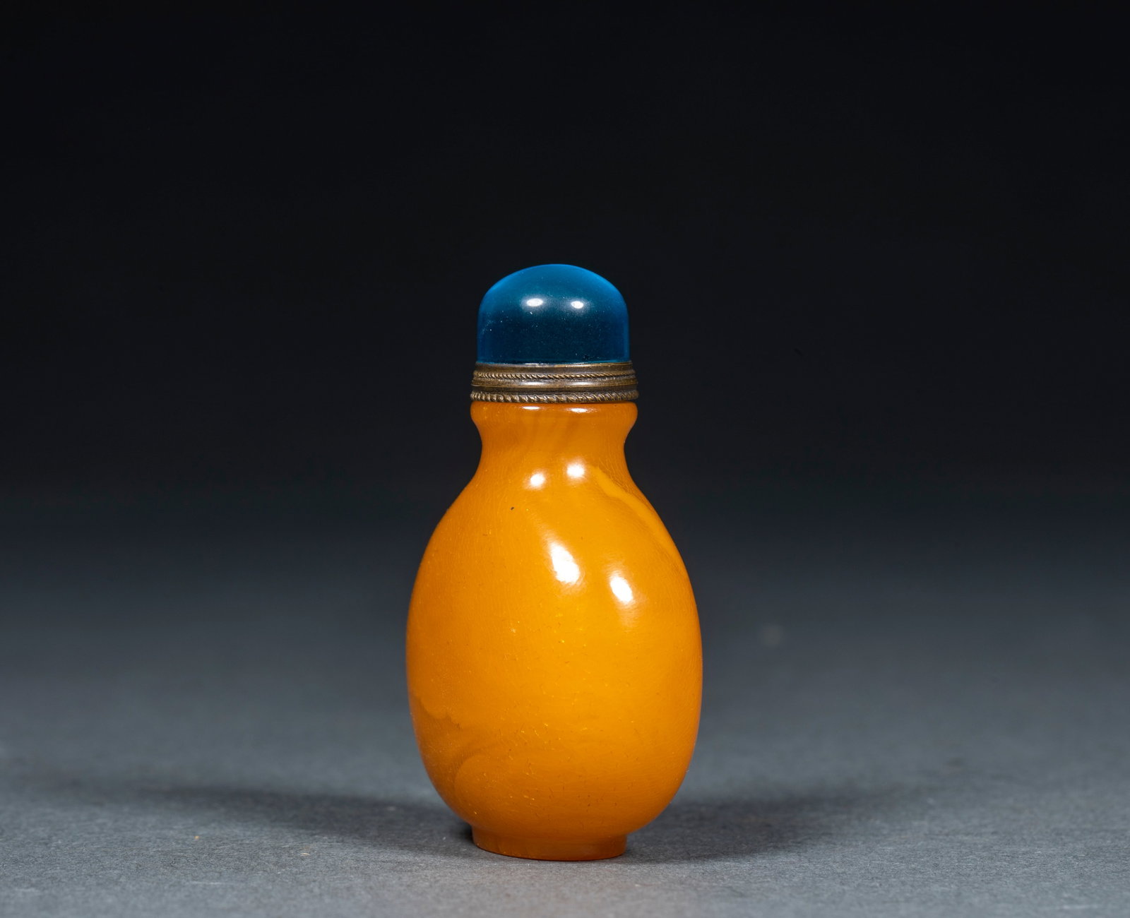 Beeswax snuff bottle 2 - 2